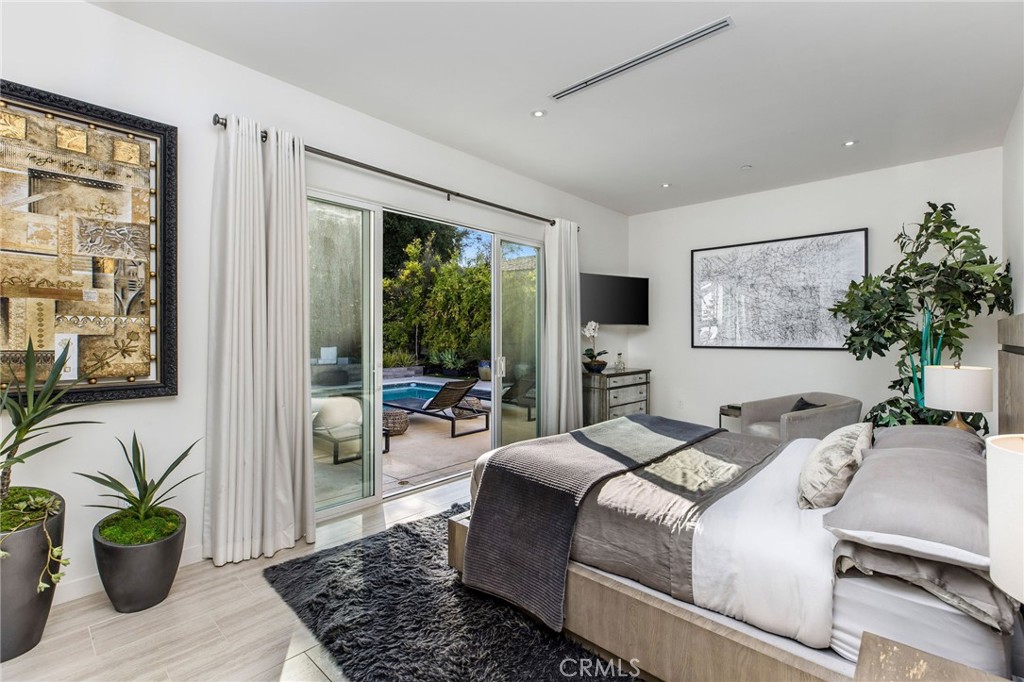 207 SADDLEBOW Road