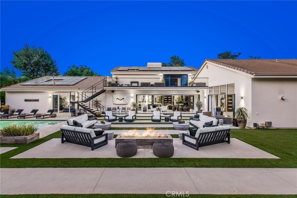 207 SADDLEBOW Road