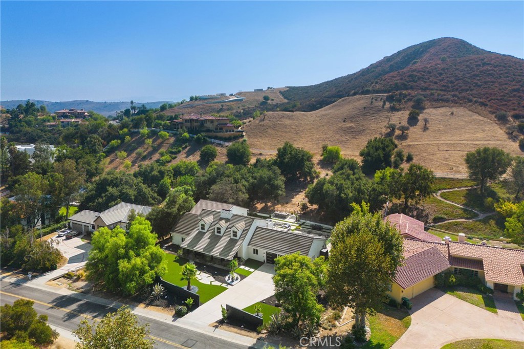 207 SADDLEBOW Road