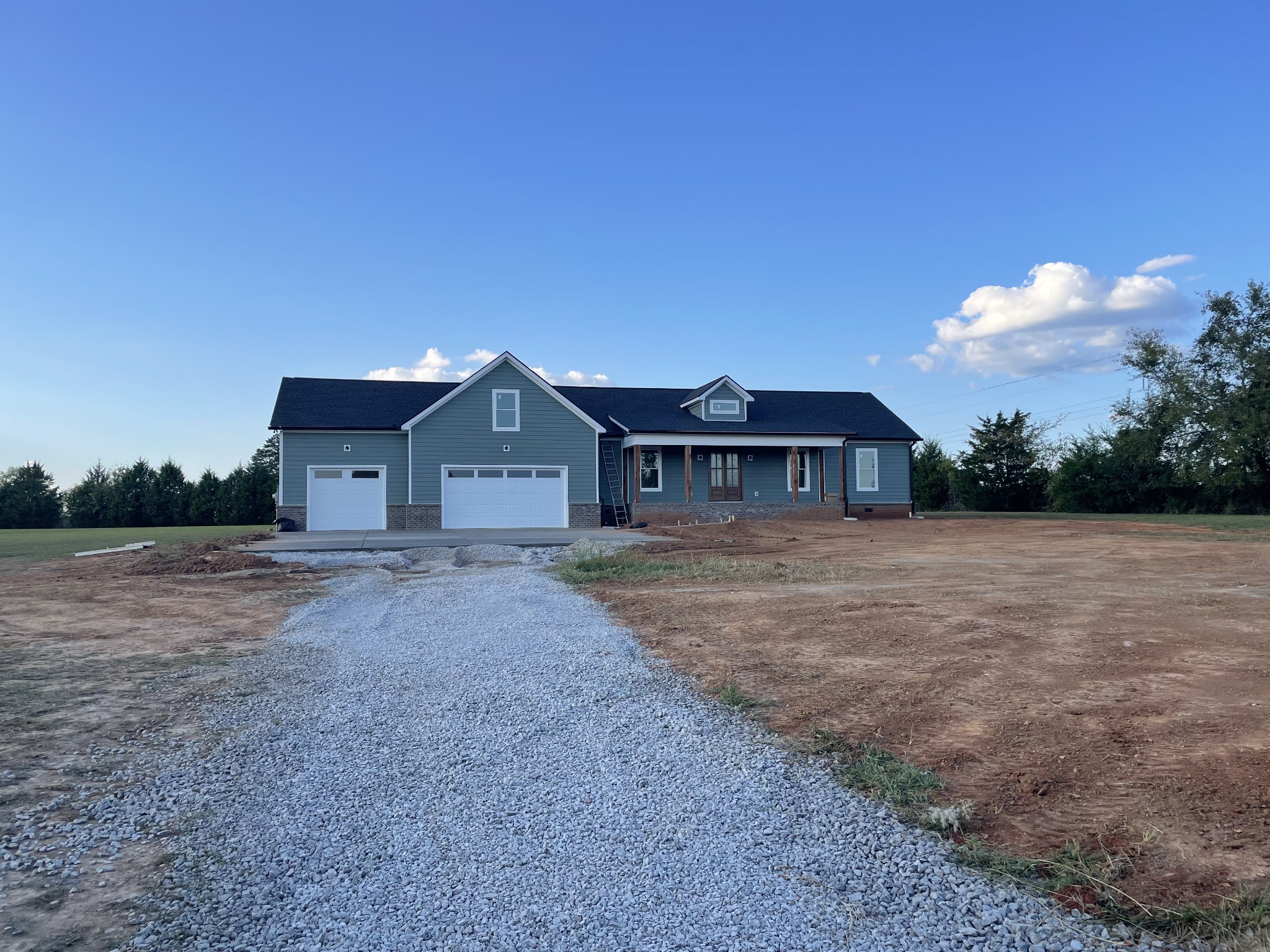 560 Shirley Rd