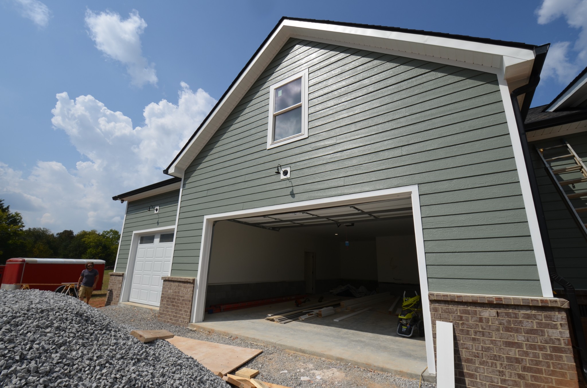 560 Shirley Rd