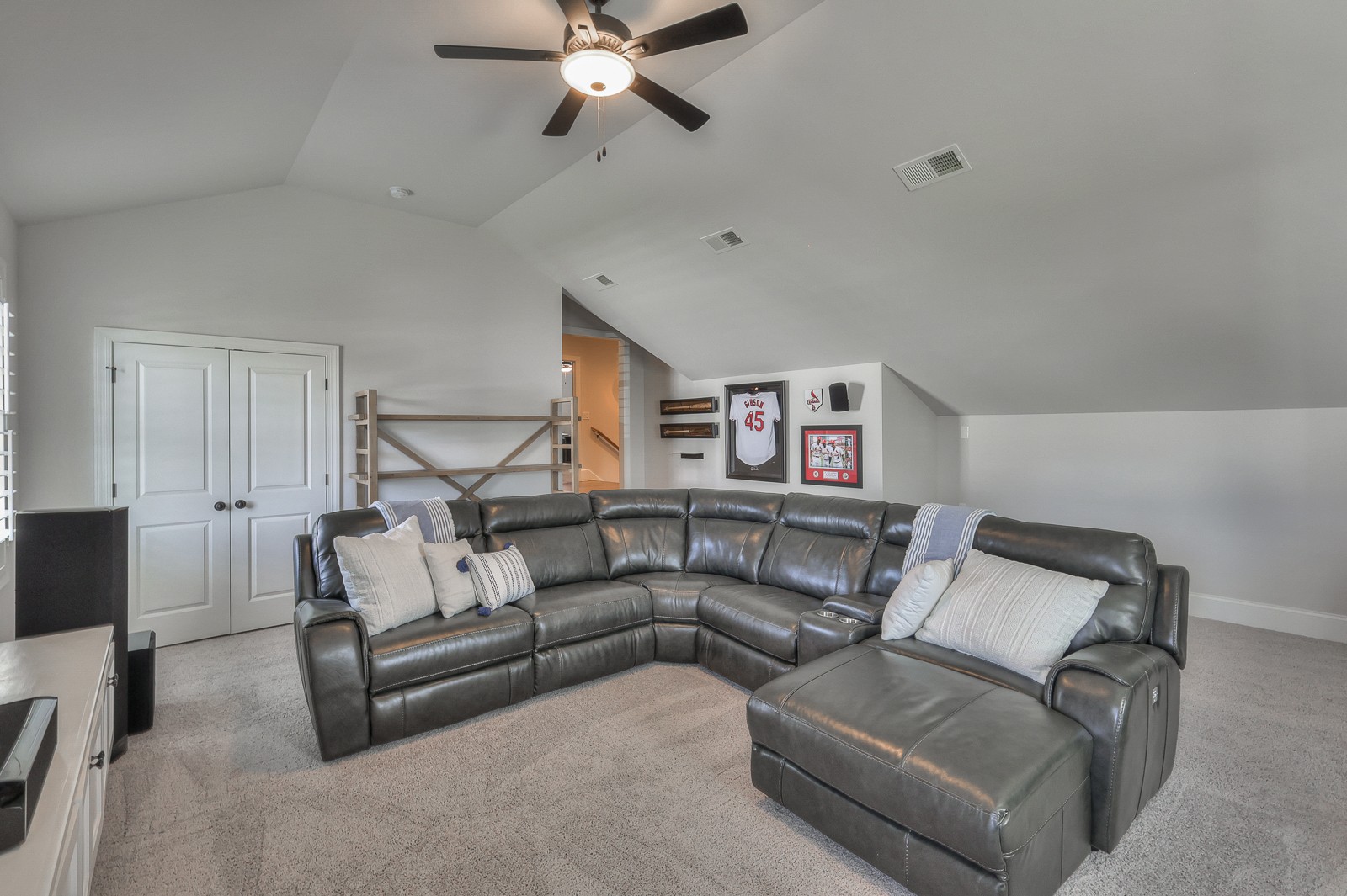 4649 Majestic Meadows Dr