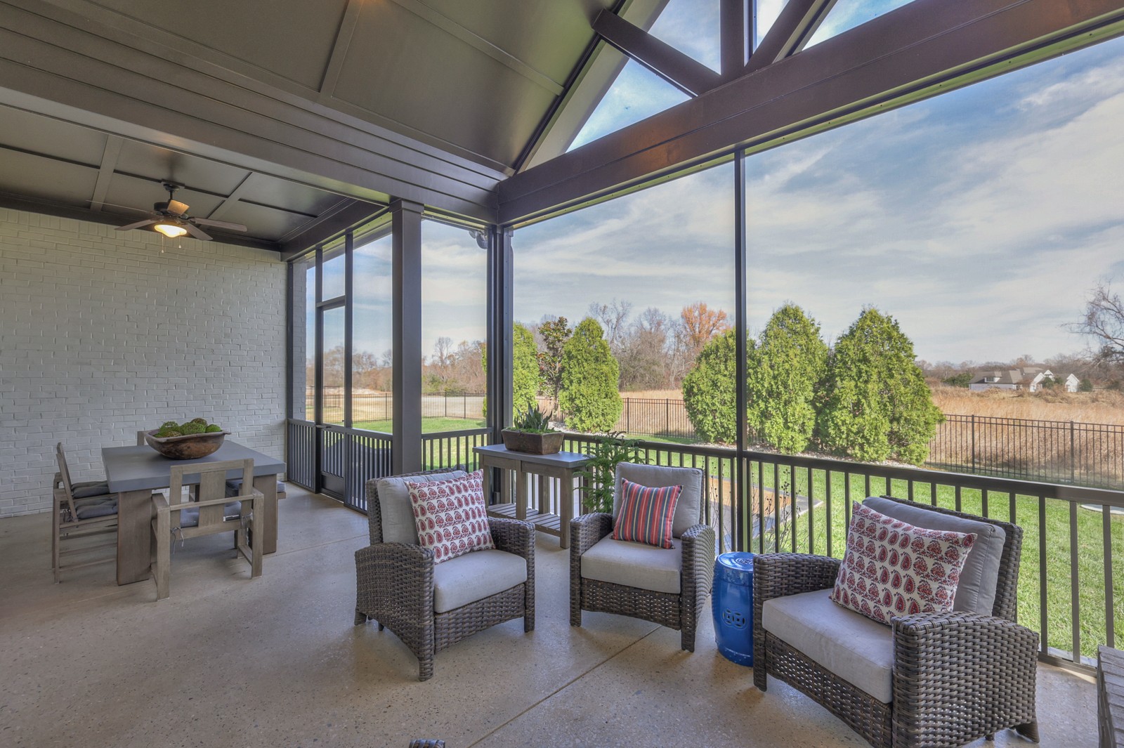 4649 Majestic Meadows Dr