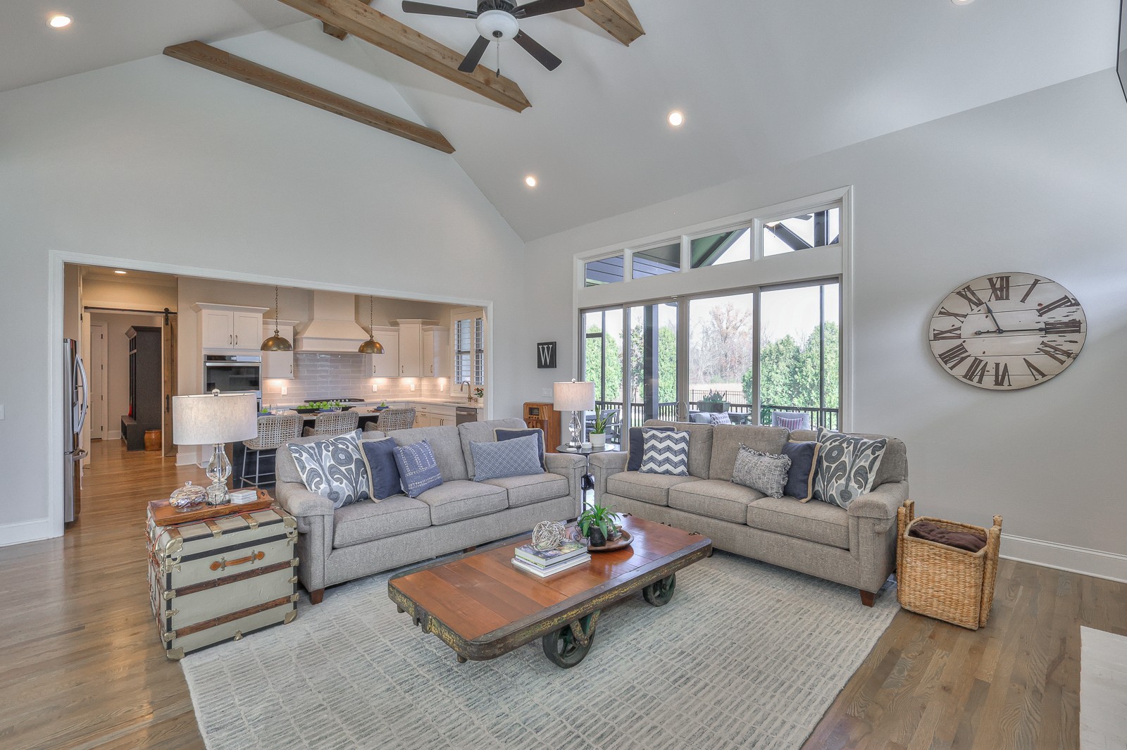 4649 Majestic Meadows Dr