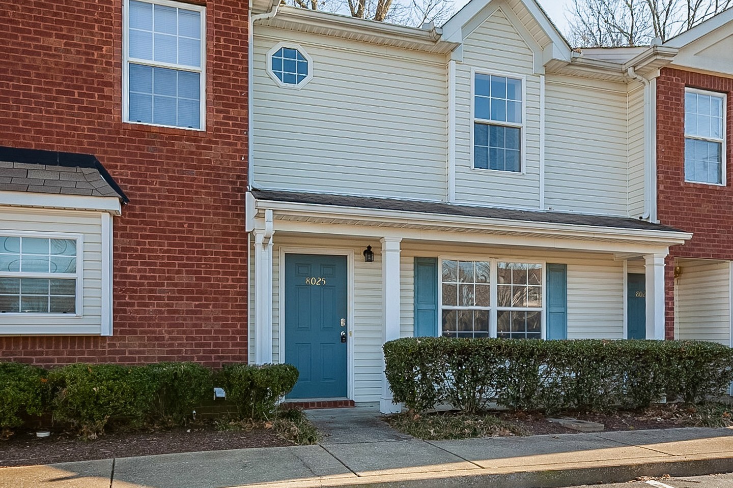 8025 Mickey Katz Cir