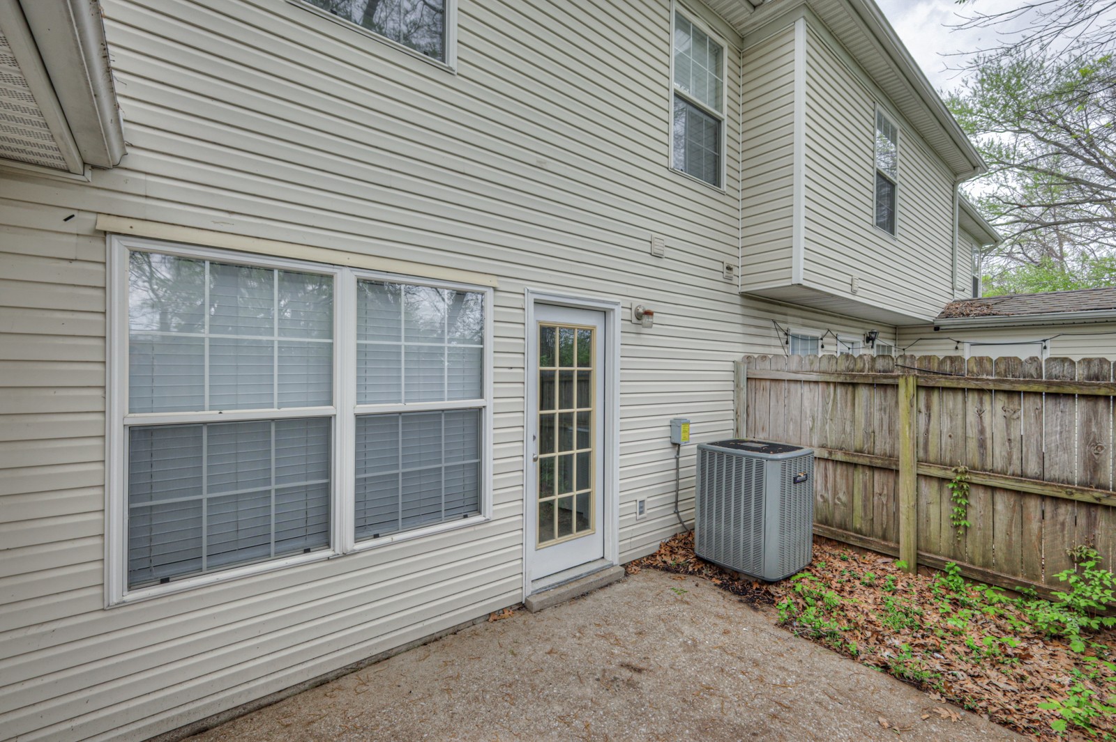 8025 Mickey Katz Cir