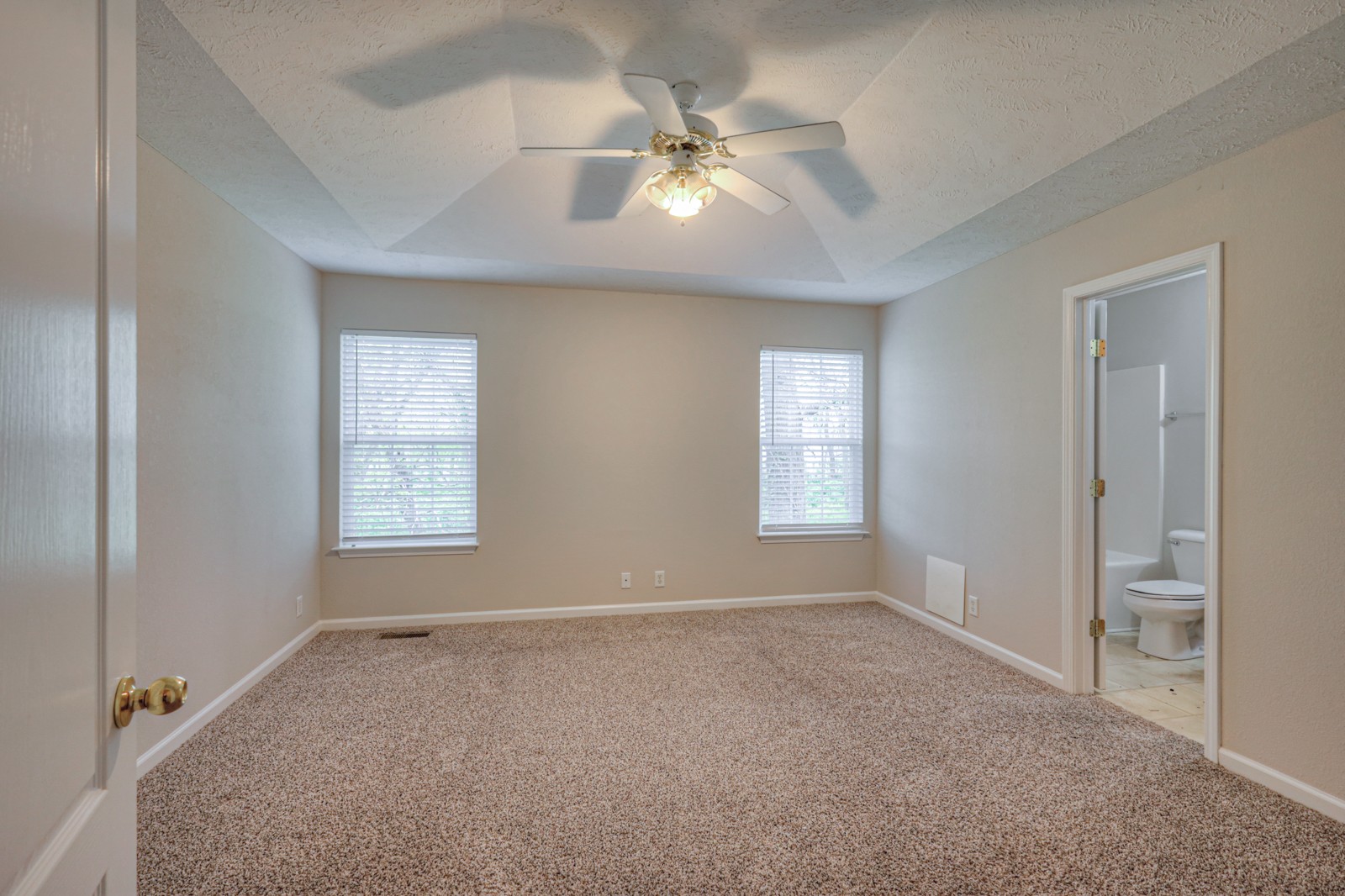 8025 Mickey Katz Cir