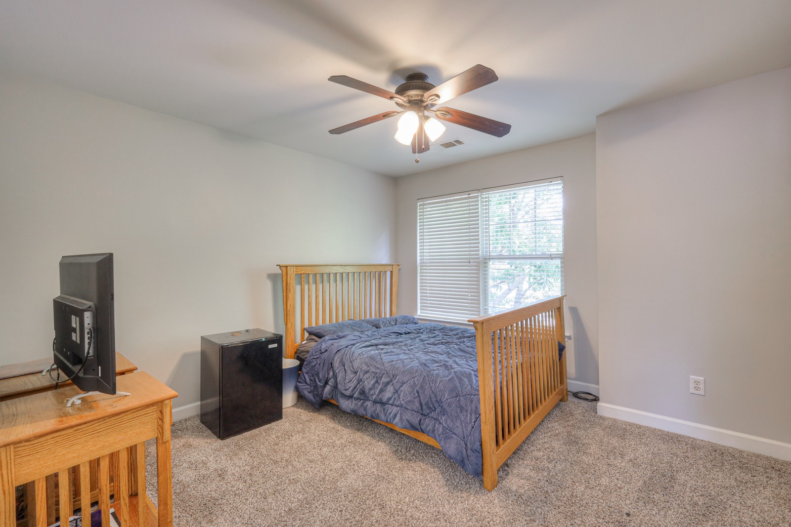 105 4th Ave Unit: 113