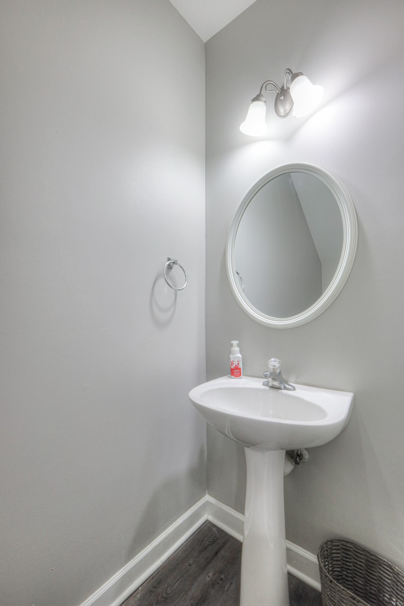 105 4th Ave Unit: 113