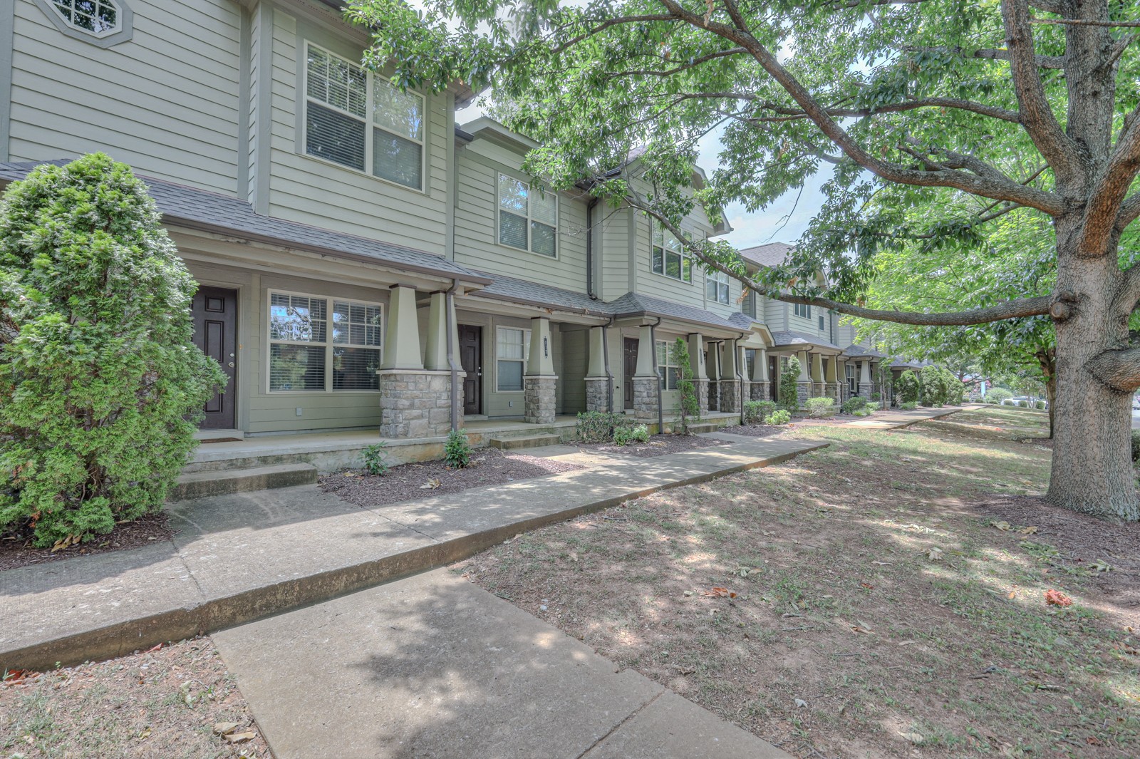 105 4th Ave Unit: 113