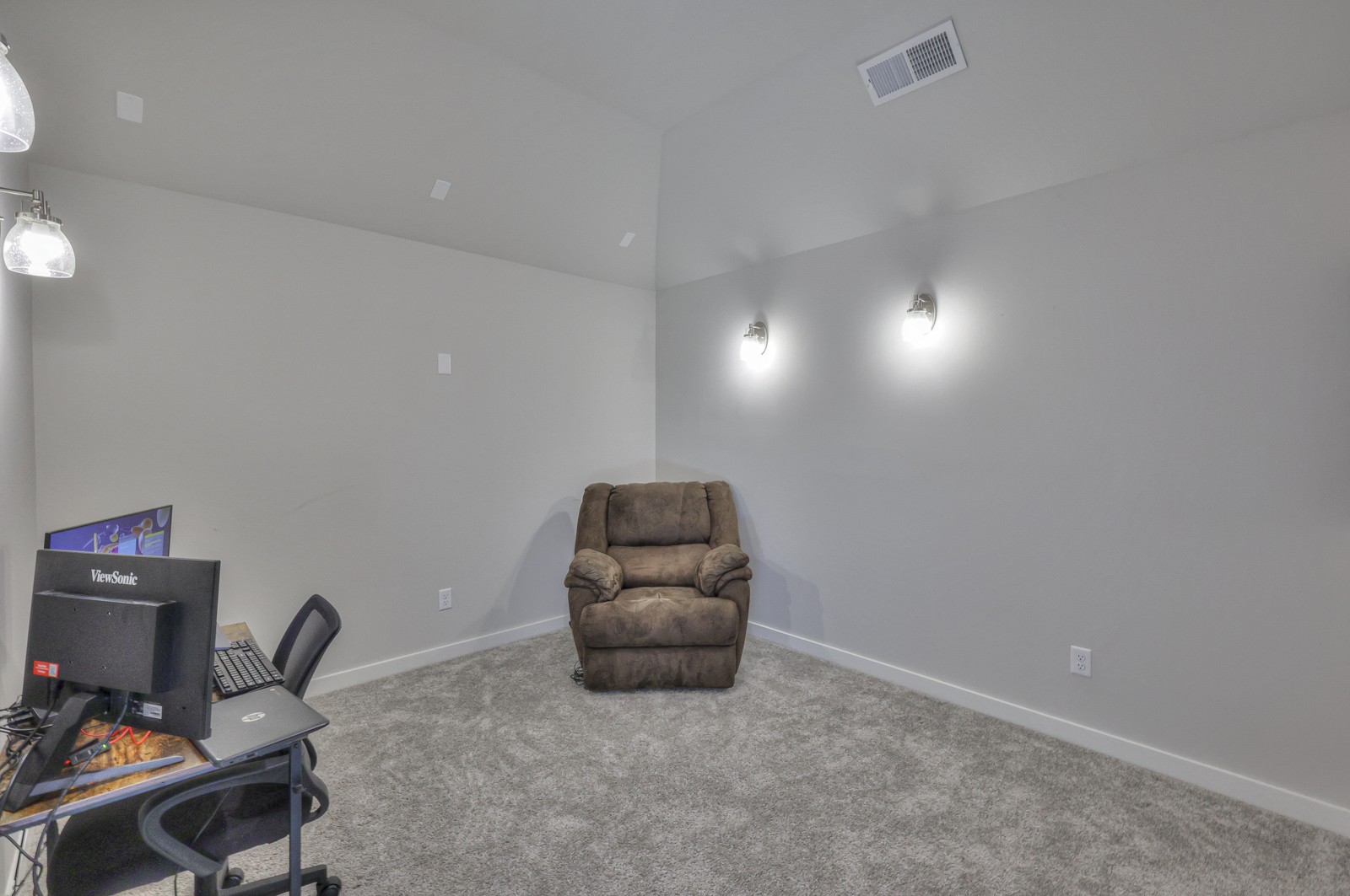 1621 Gingerwood Dr