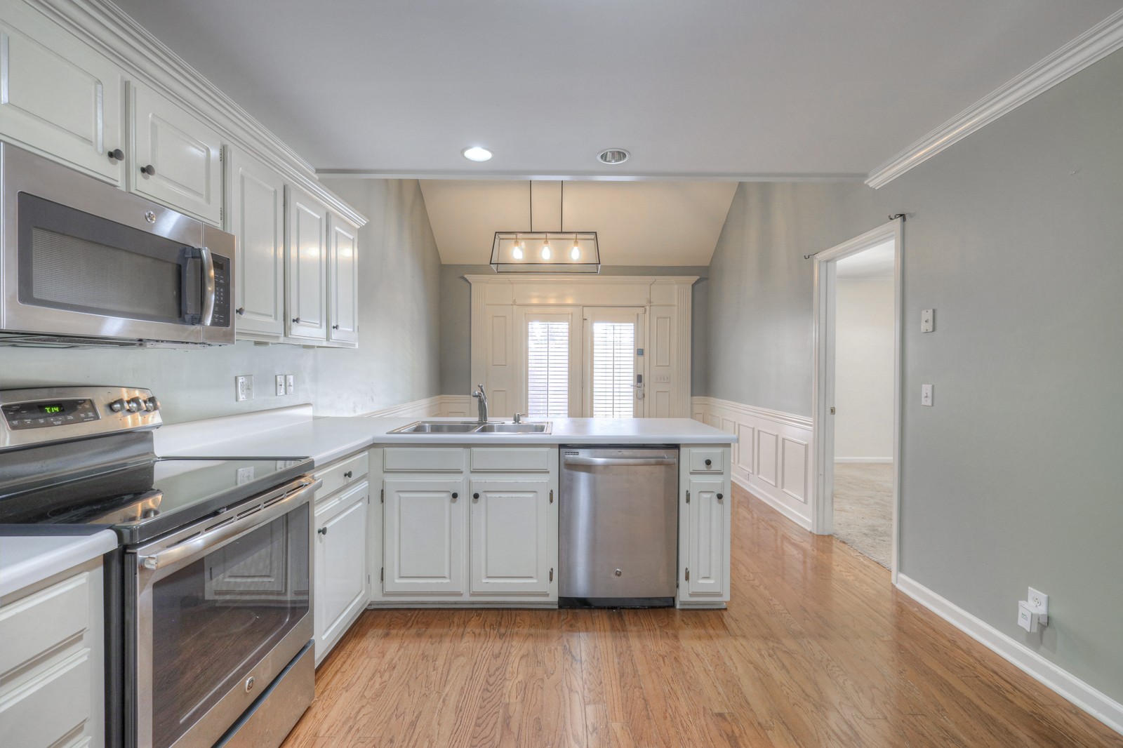 2558 Shinnecock Ct