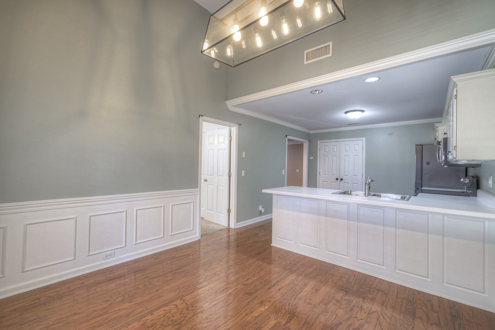 2558 Shinnecock Ct