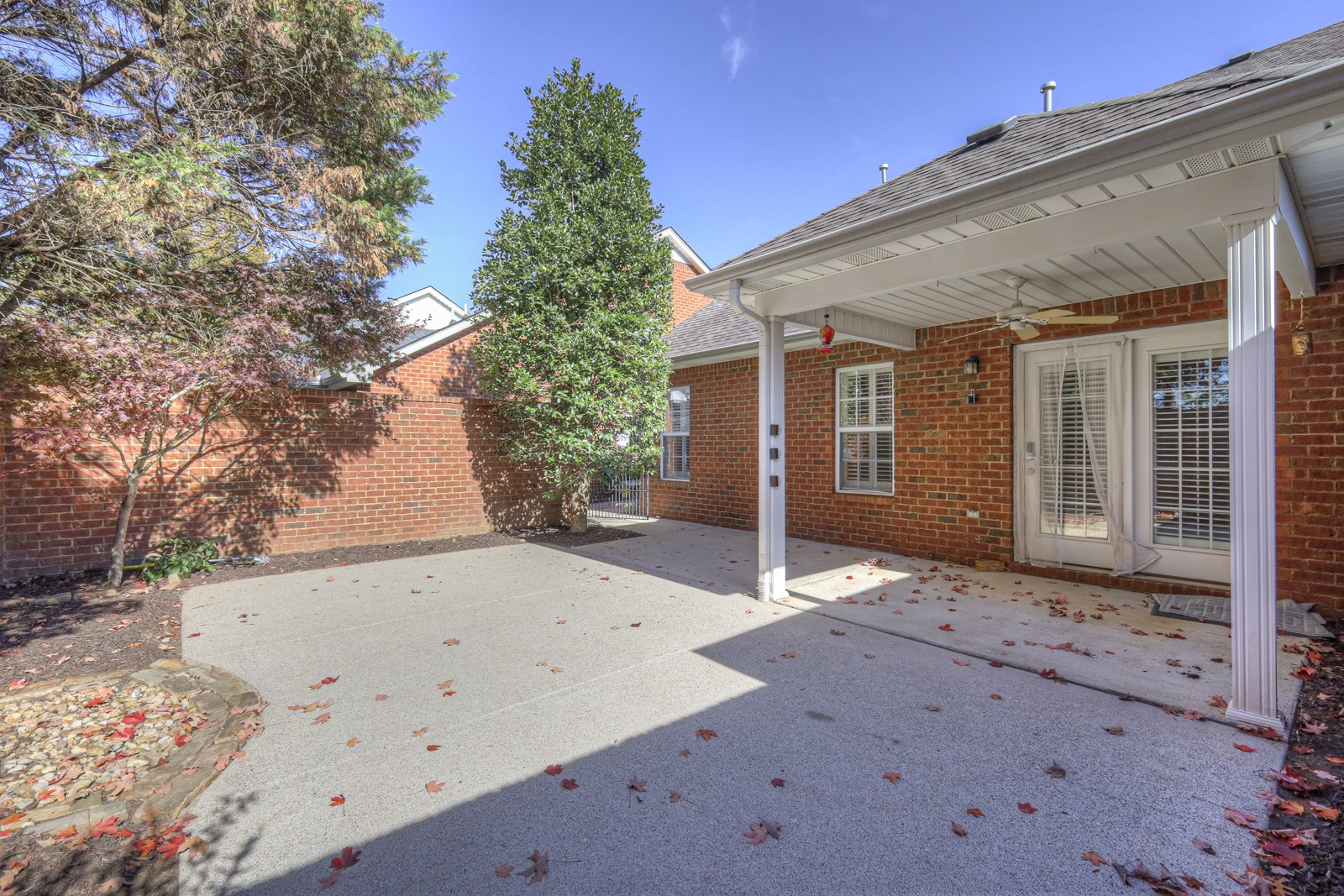 2558 Shinnecock Ct