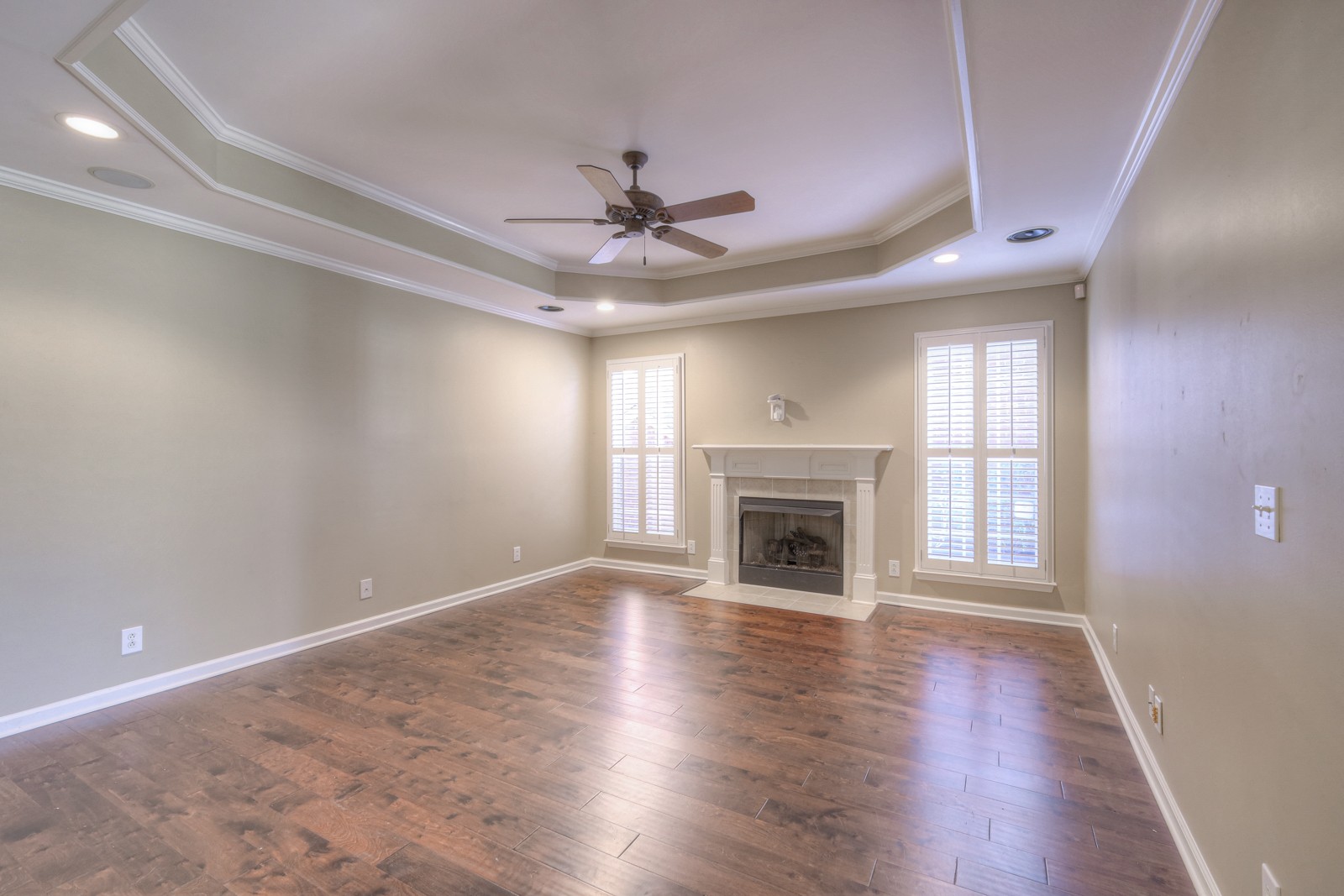 2558 Shinnecock Ct