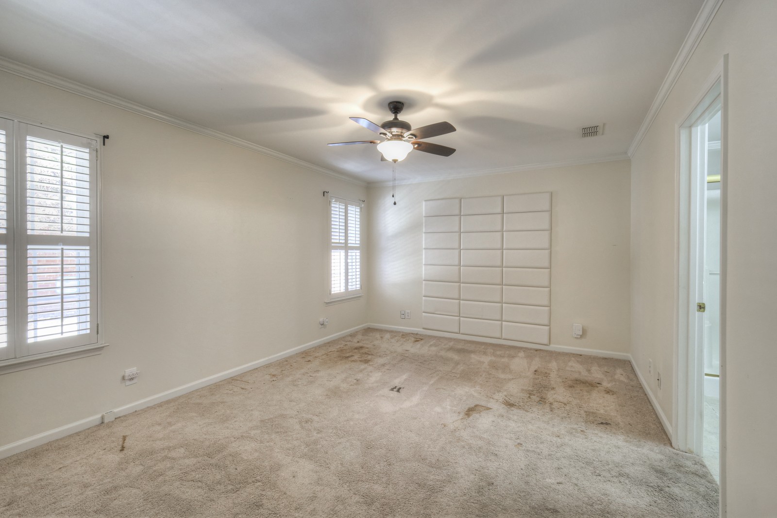 2558 Shinnecock Ct