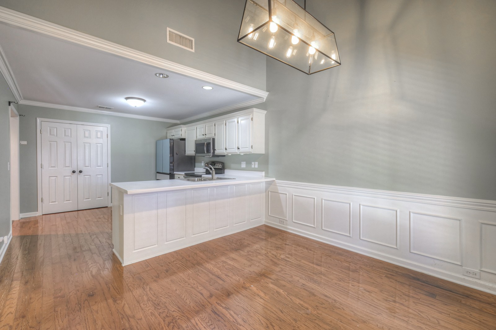2558 Shinnecock Ct