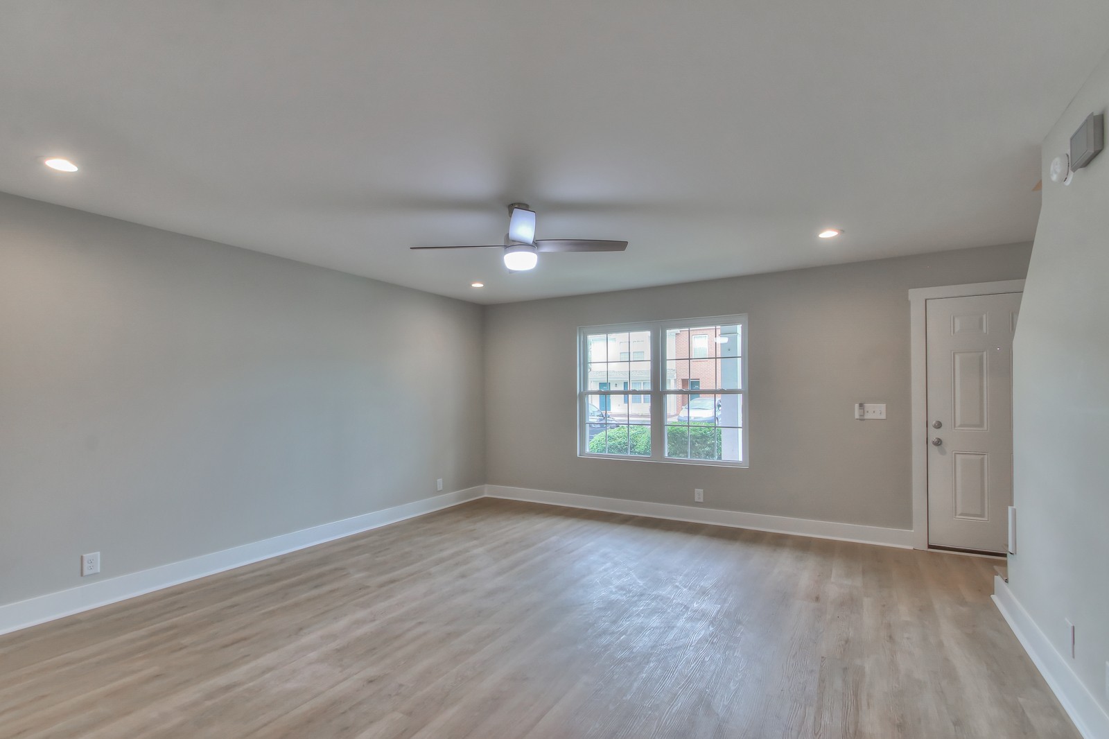 347 Shoshone Pl
