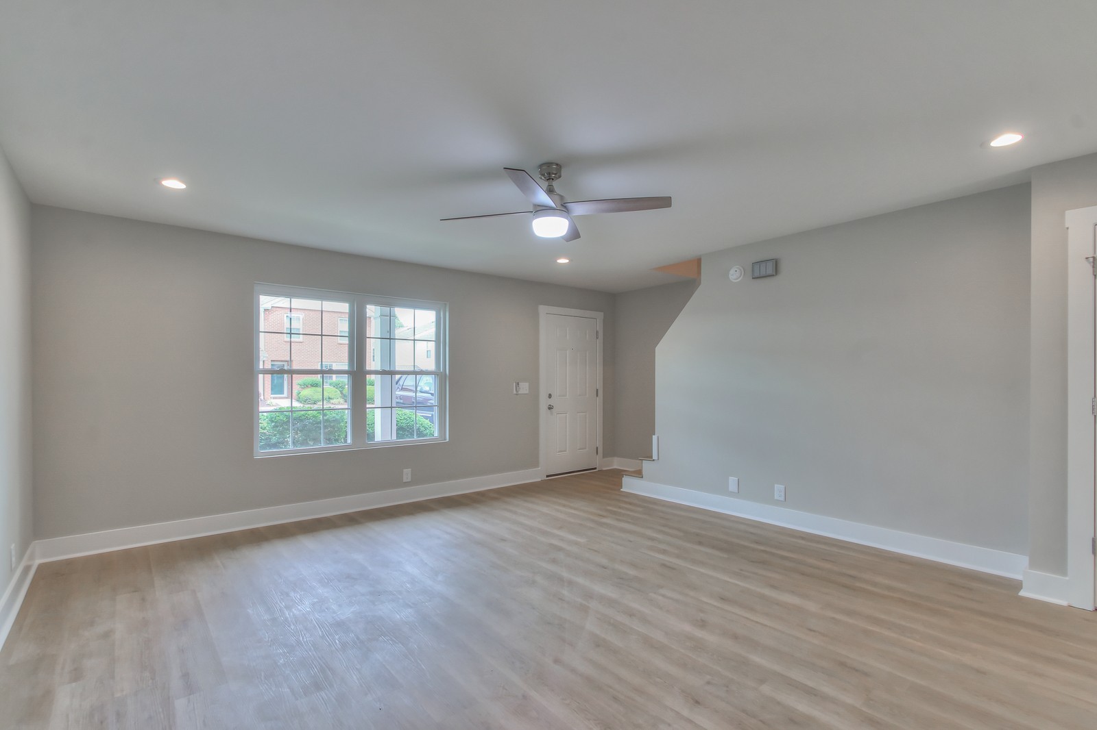 347 Shoshone Pl