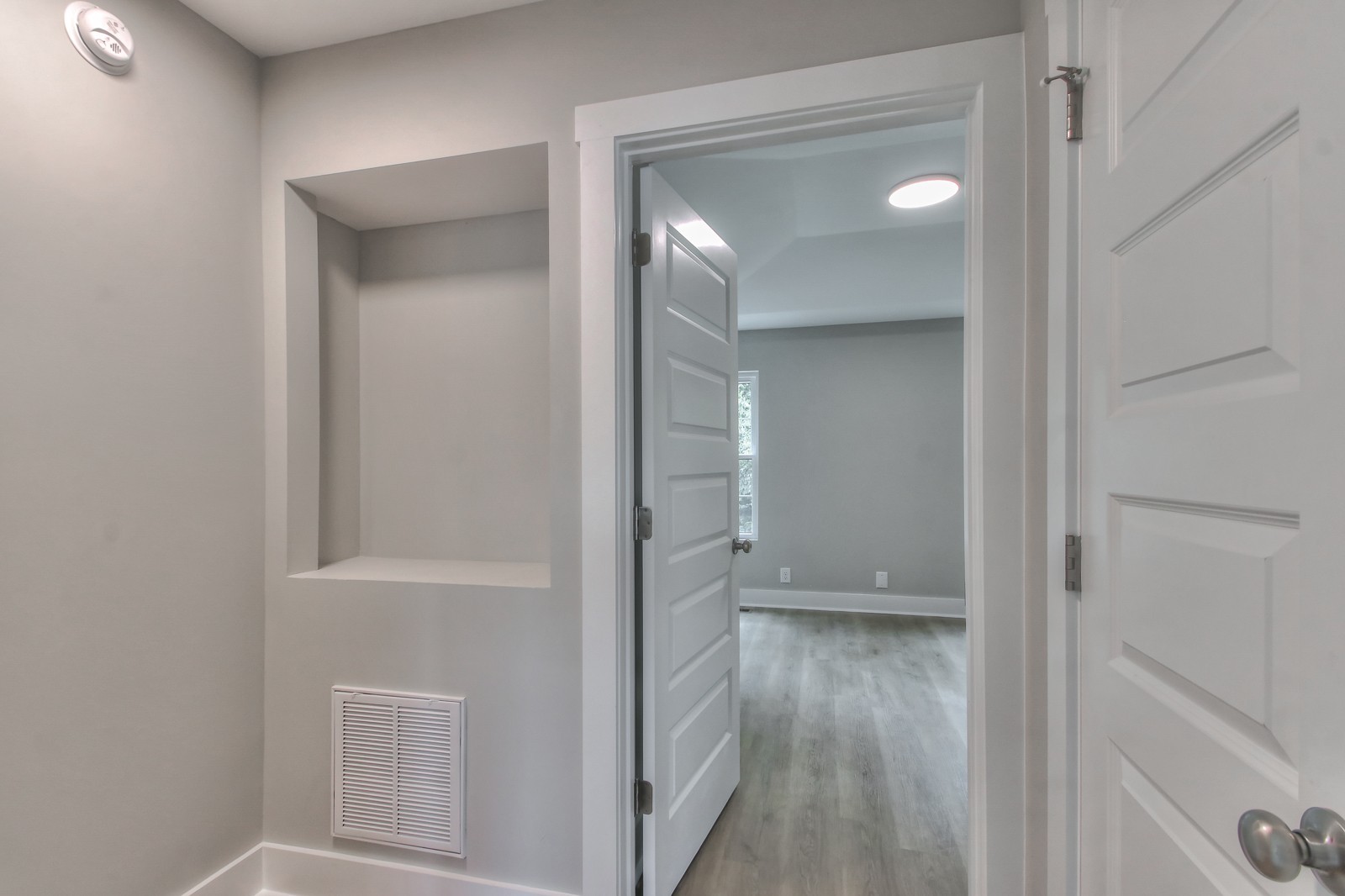 347 Shoshone Pl