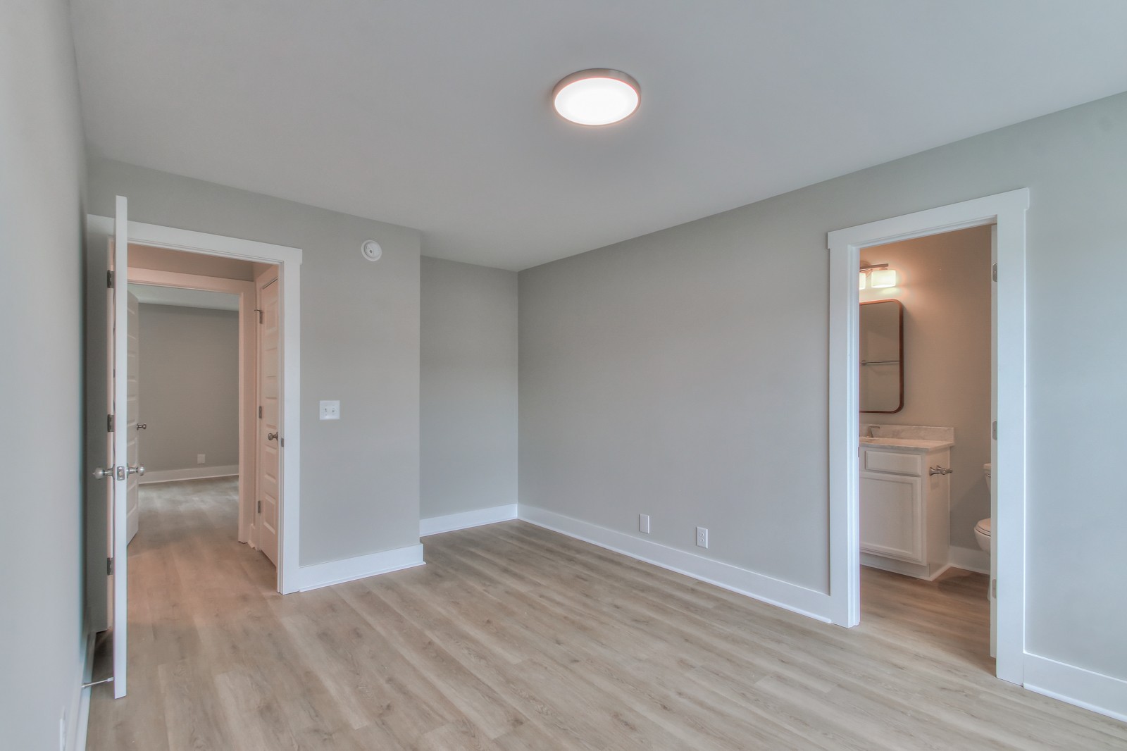 347 Shoshone Pl