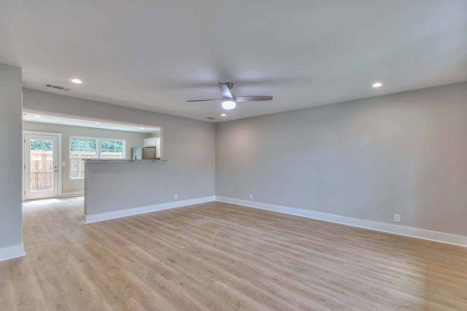 347 Shoshone Pl