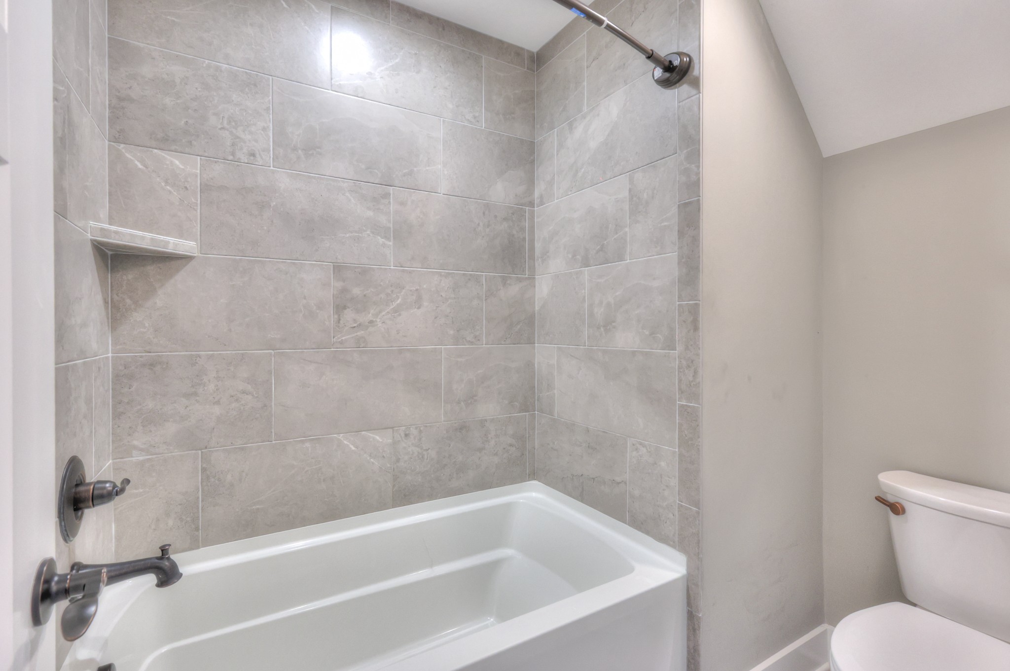 1105 Alex Walker Dr