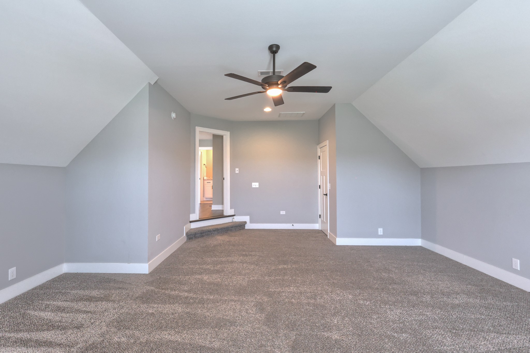 1105 Alex Walker Dr