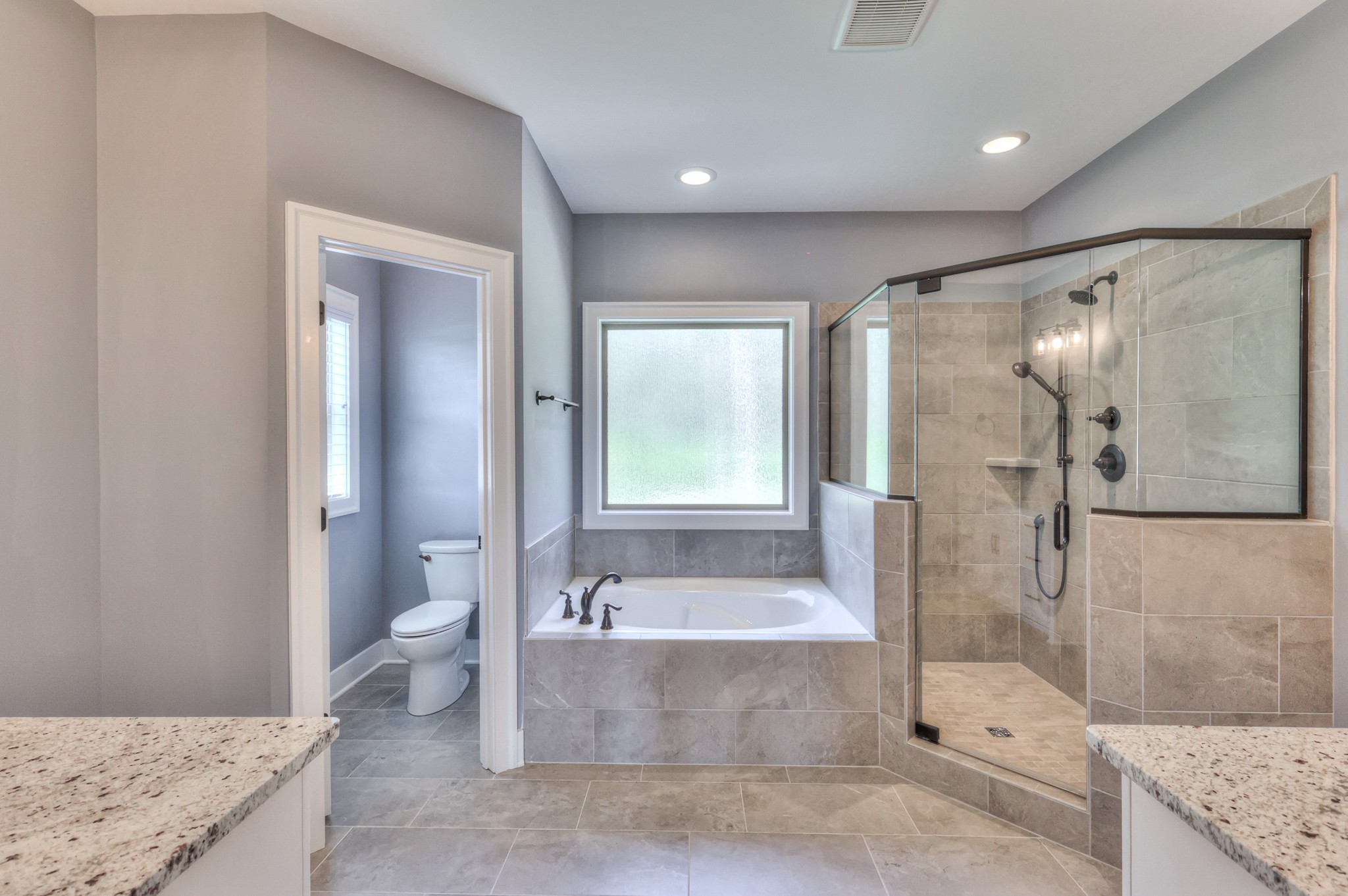 1105 Alex Walker Dr