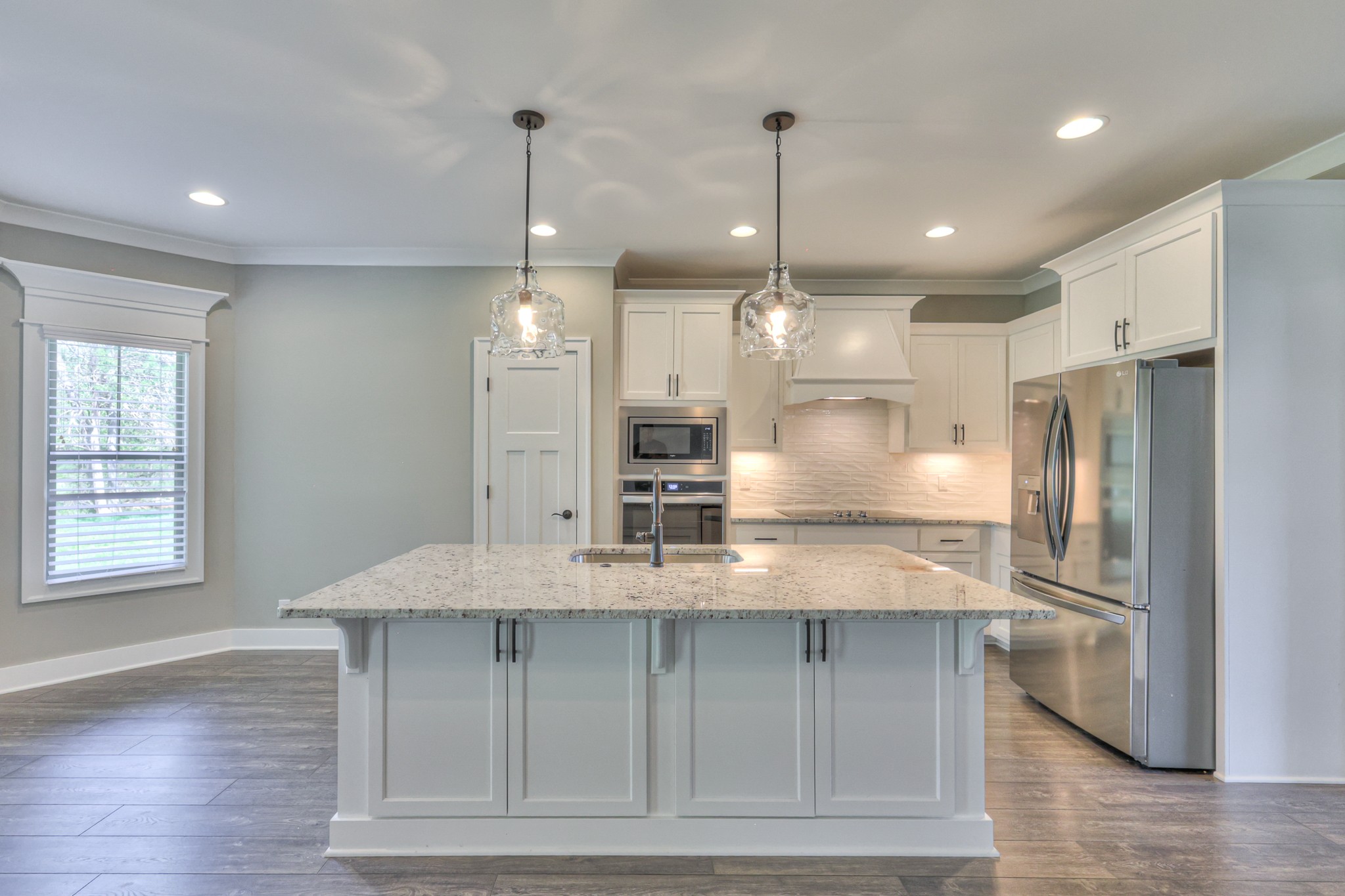 1105 Alex Walker Dr