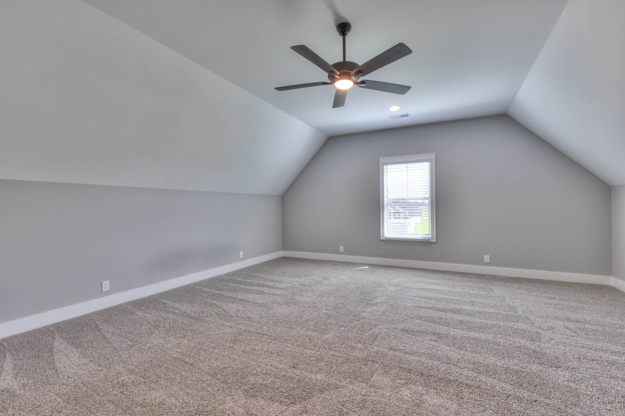 1105 Alex Walker Dr