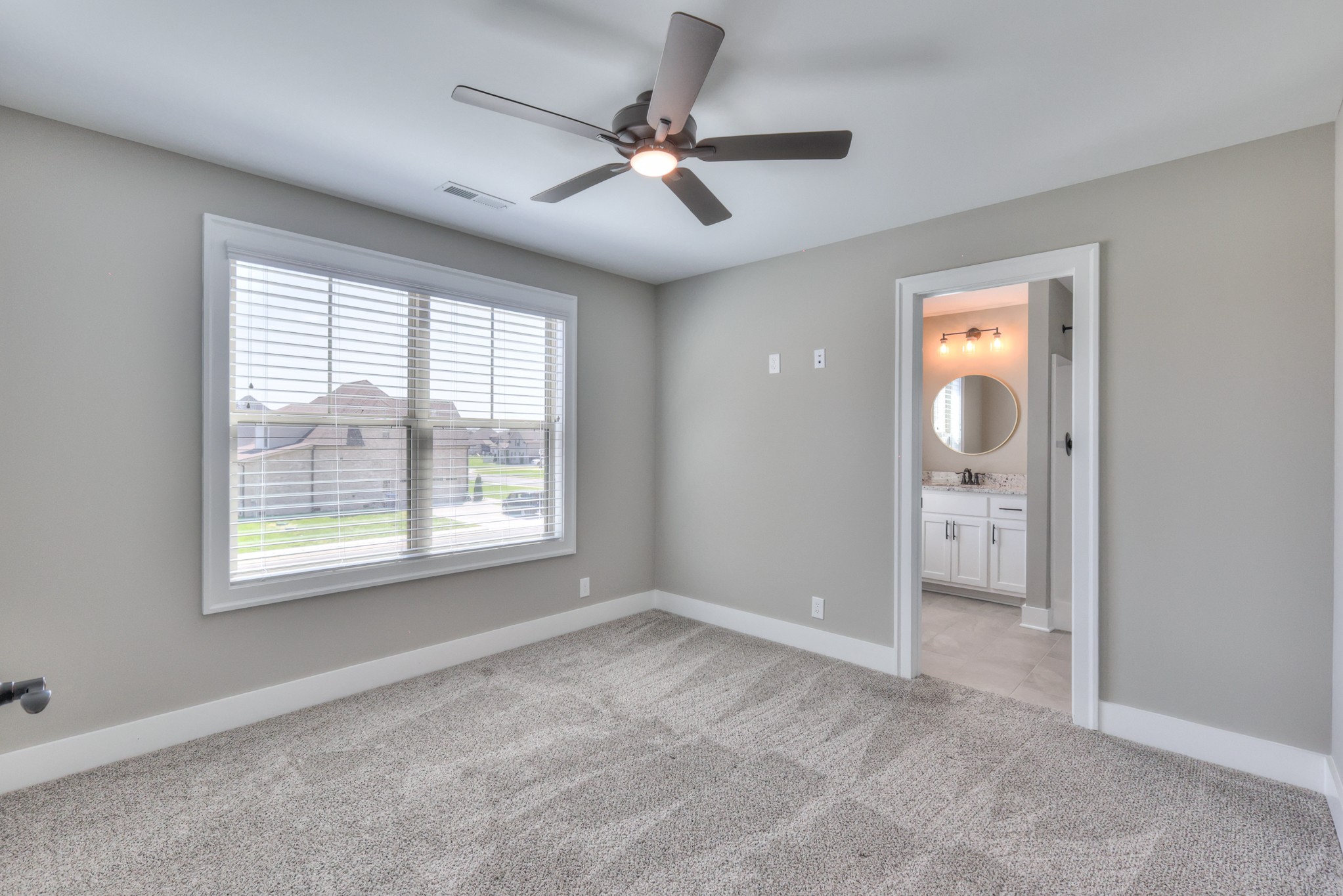 1105 Alex Walker Dr