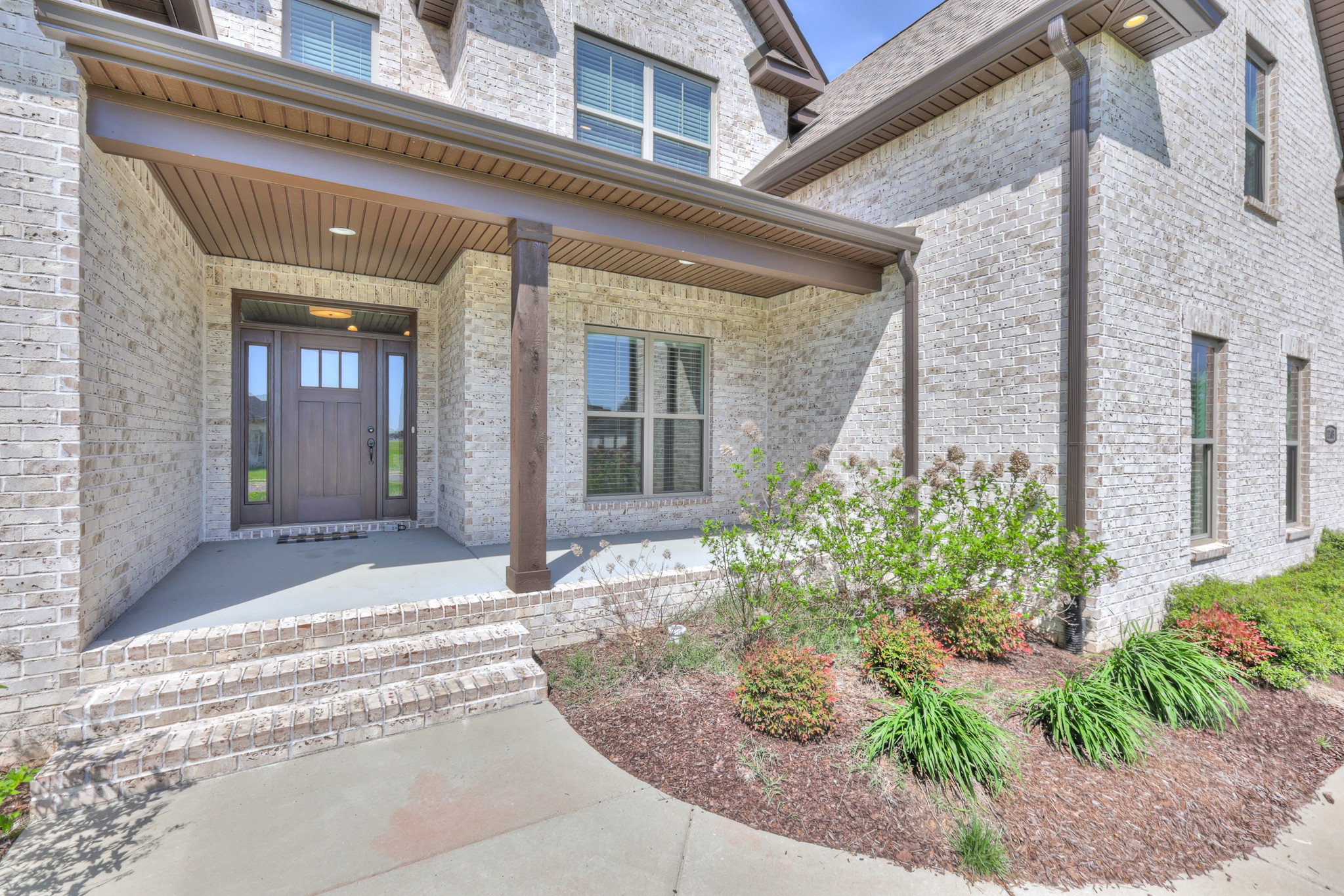 1105 Alex Walker Dr