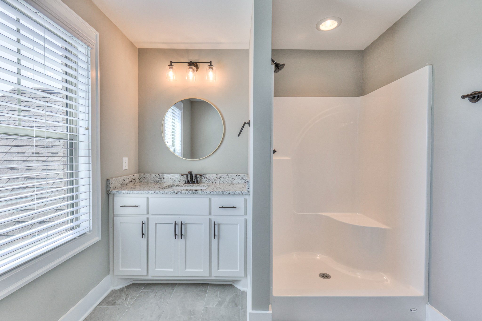 1105 Alex Walker Dr