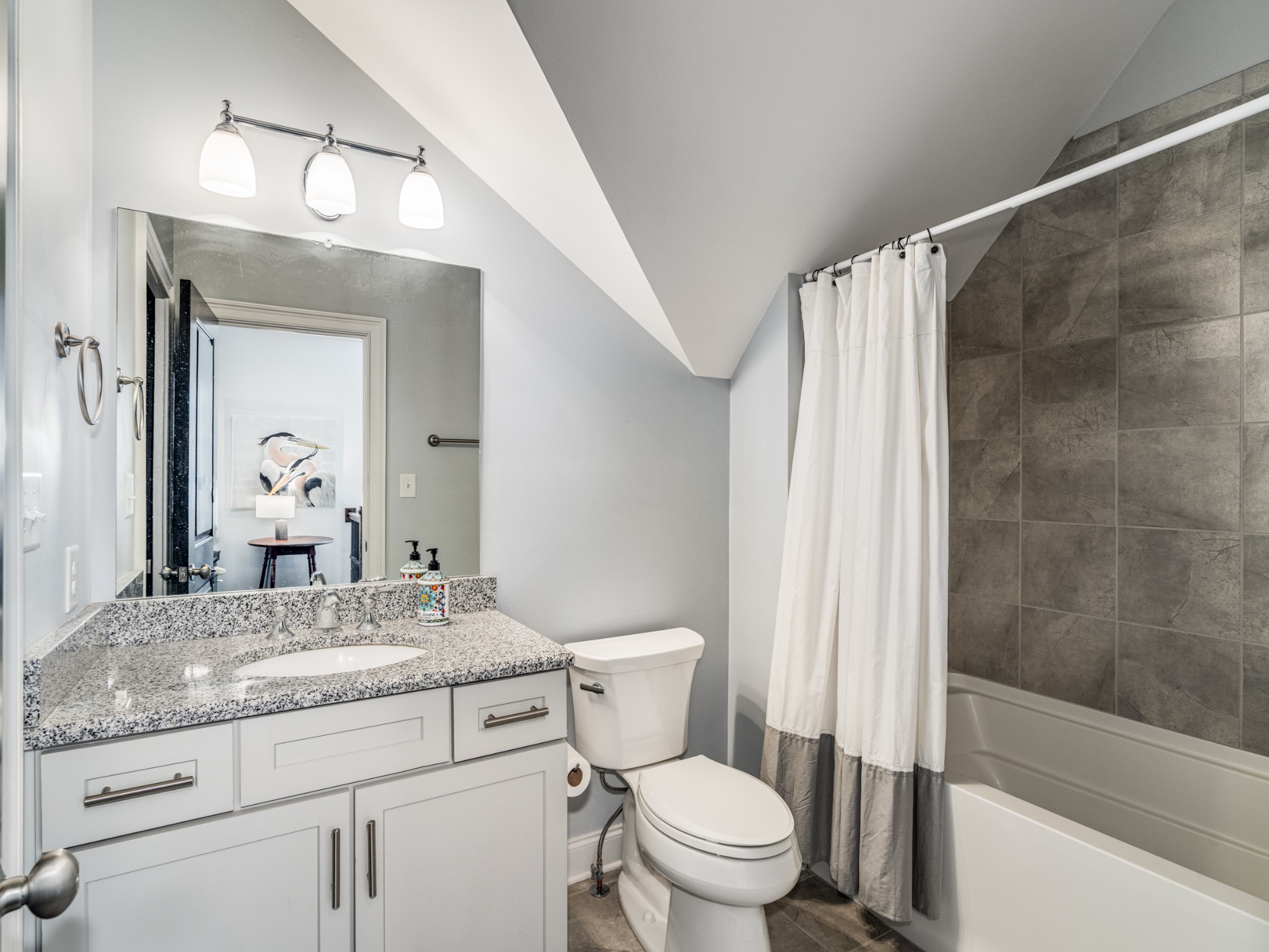 1504 Registry Row