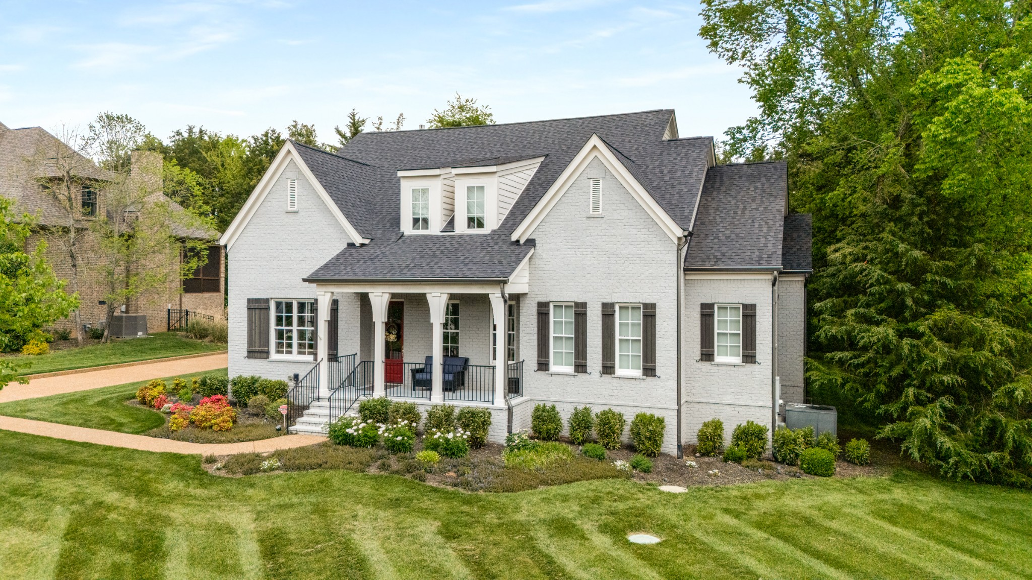 1504 Registry Row