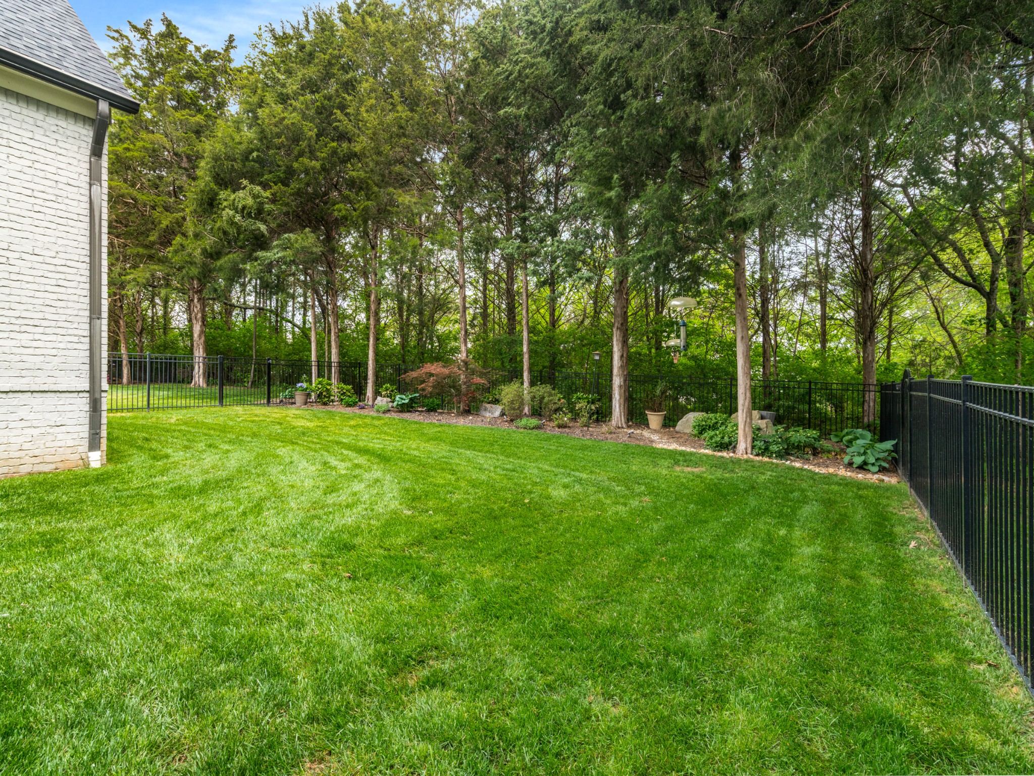 1504 Registry Row