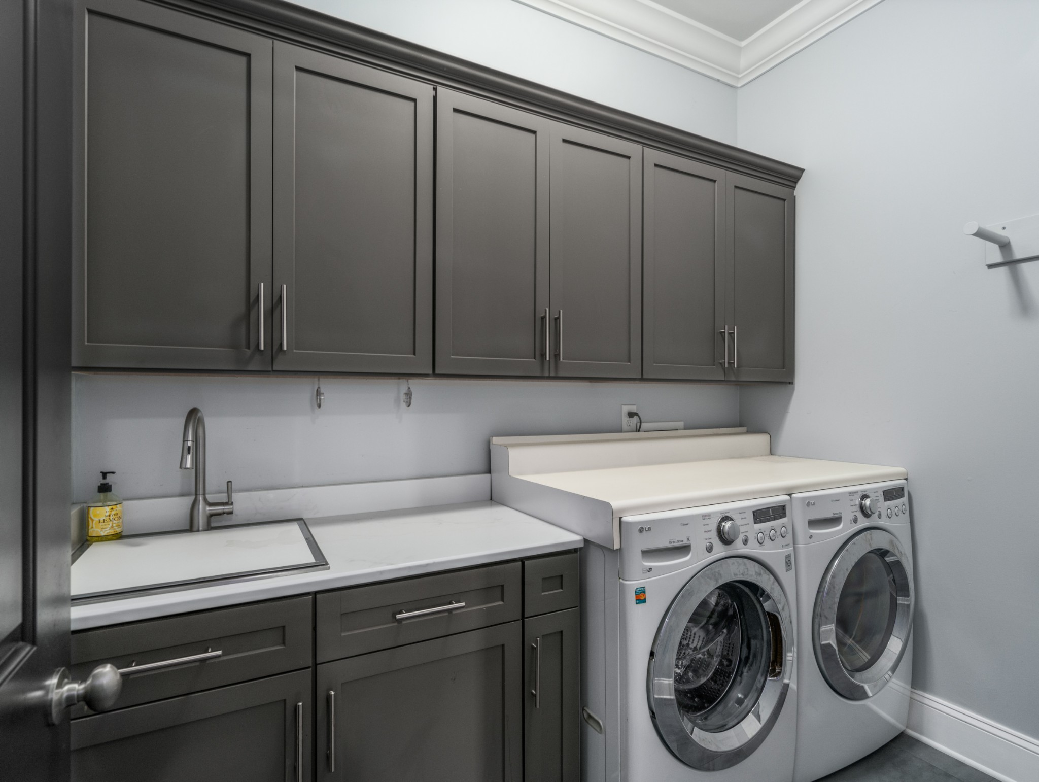 1504 Registry Row