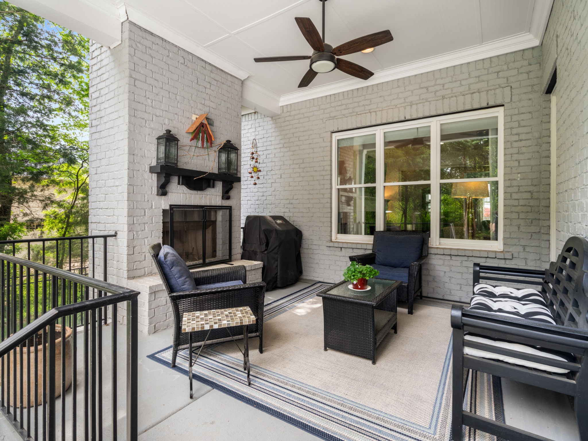 1504 Registry Row