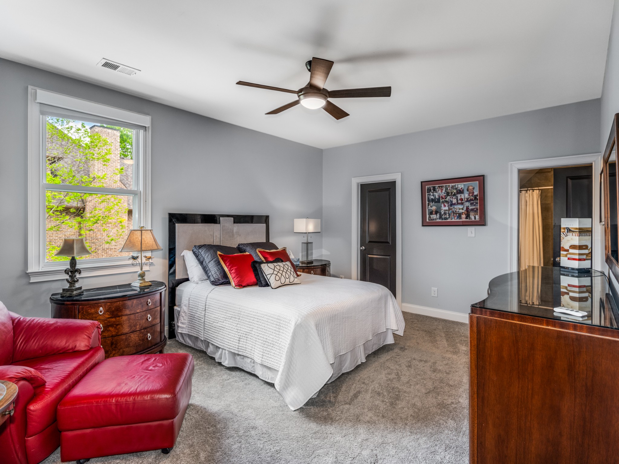 1504 Registry Row