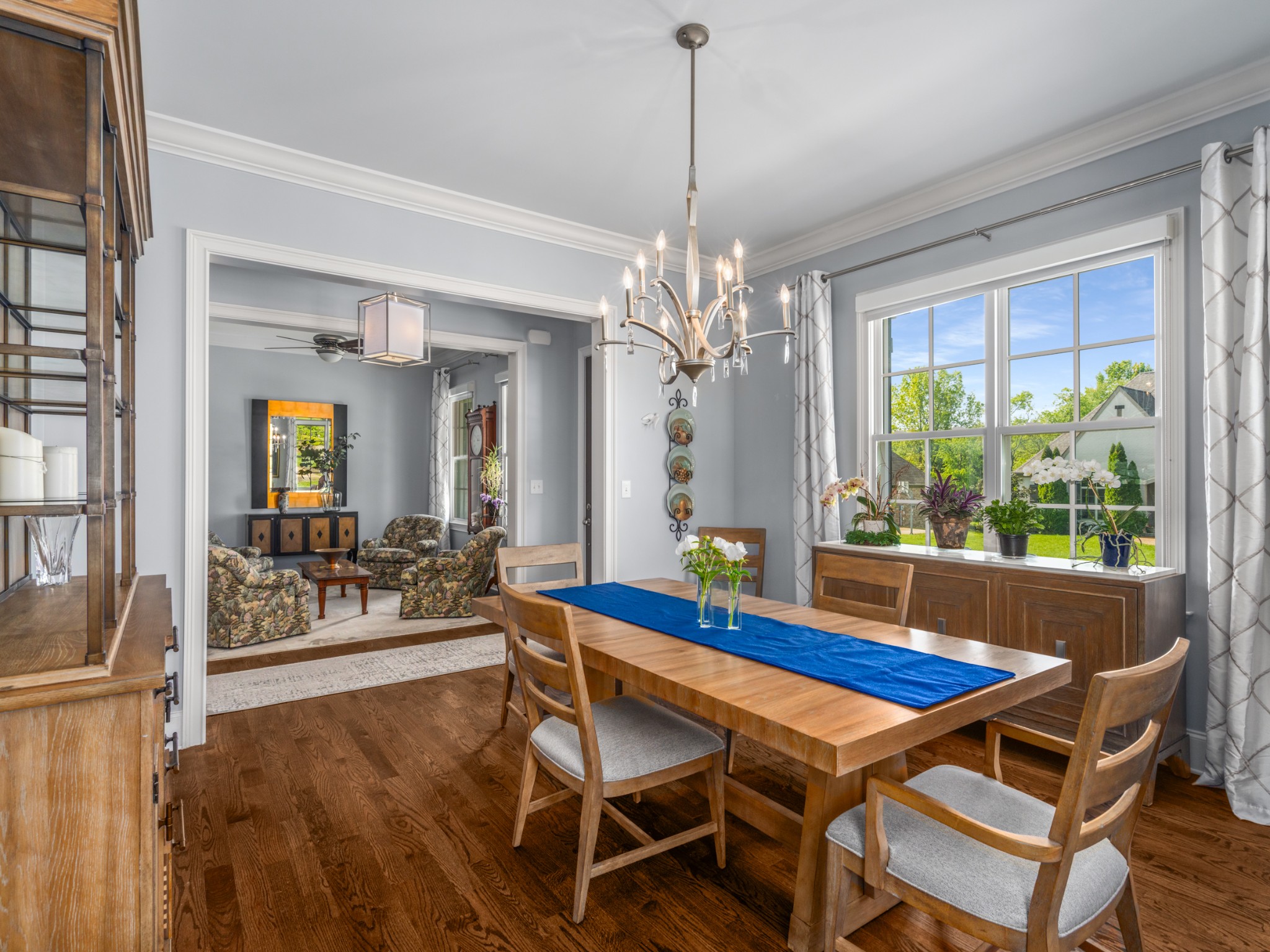 1504 Registry Row