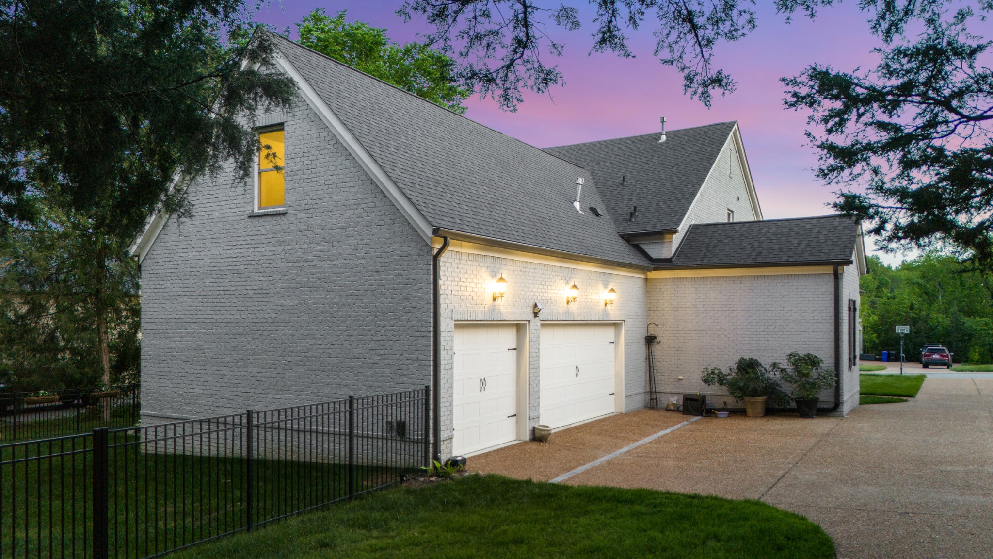 1504 Registry Row