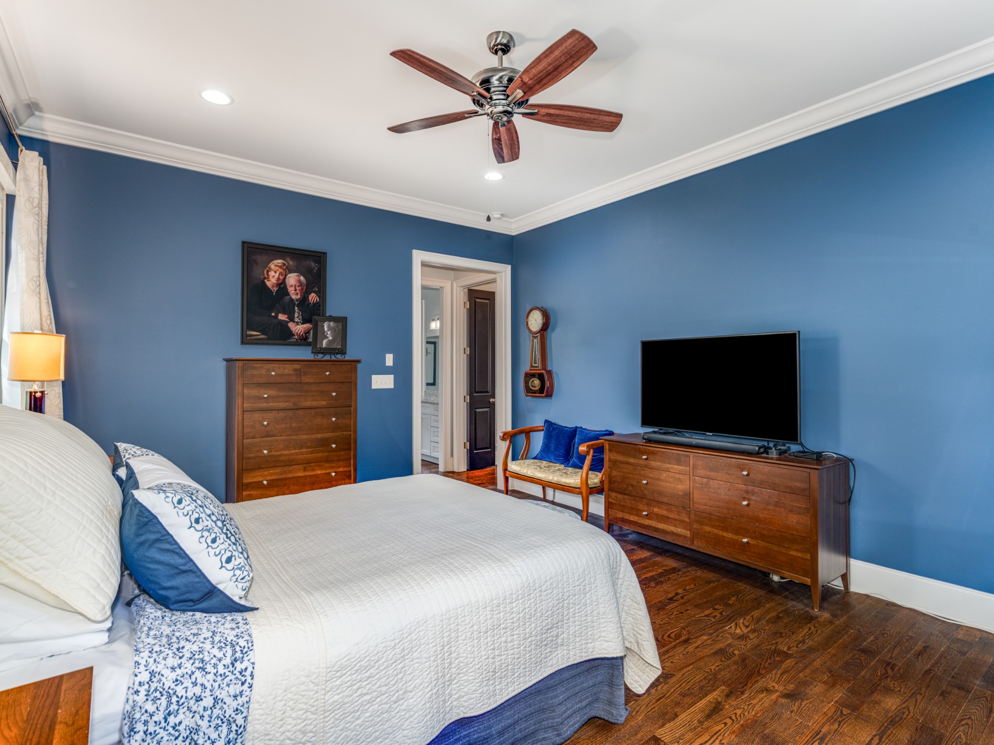 1504 Registry Row