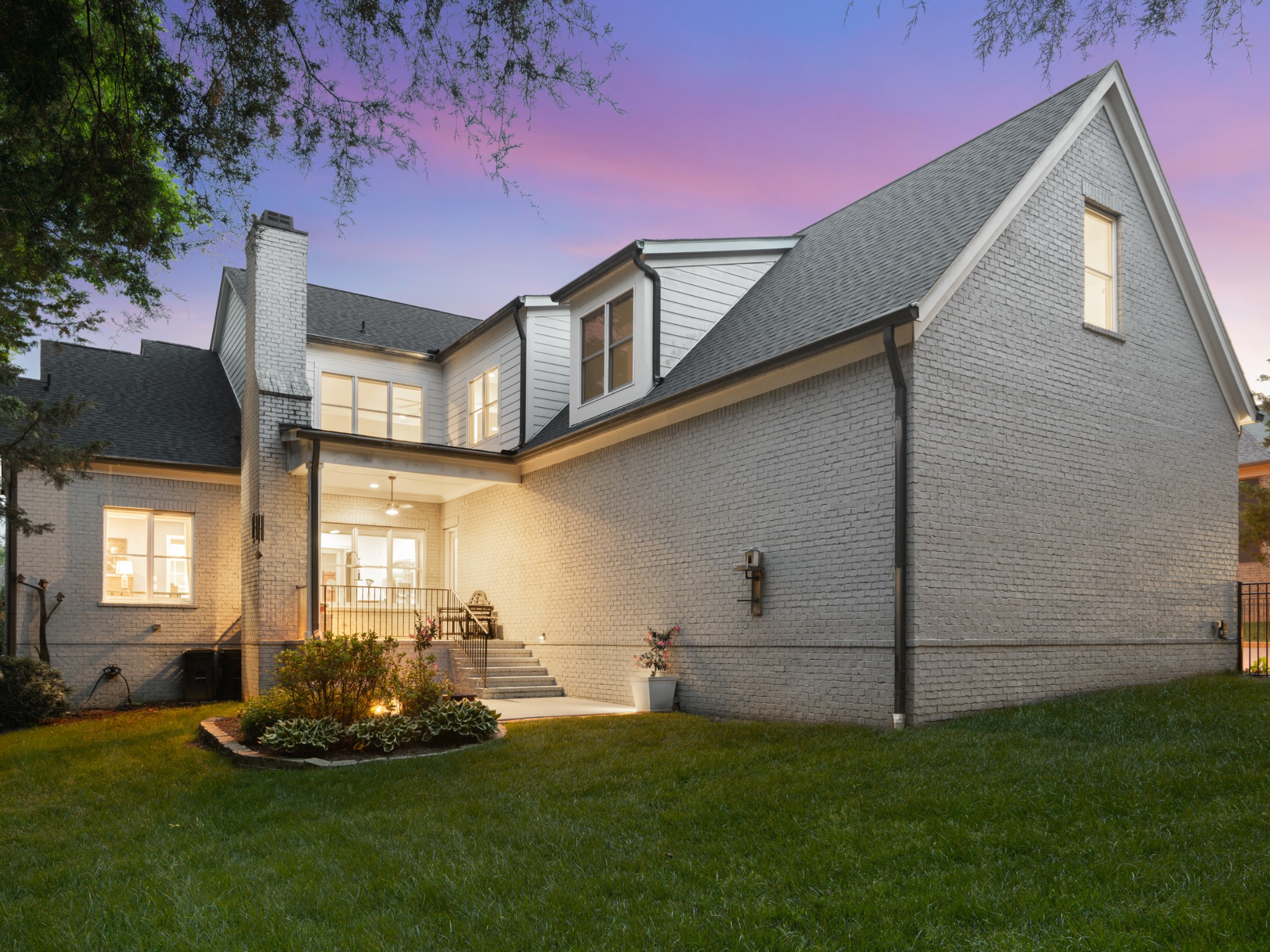 1504 Registry Row