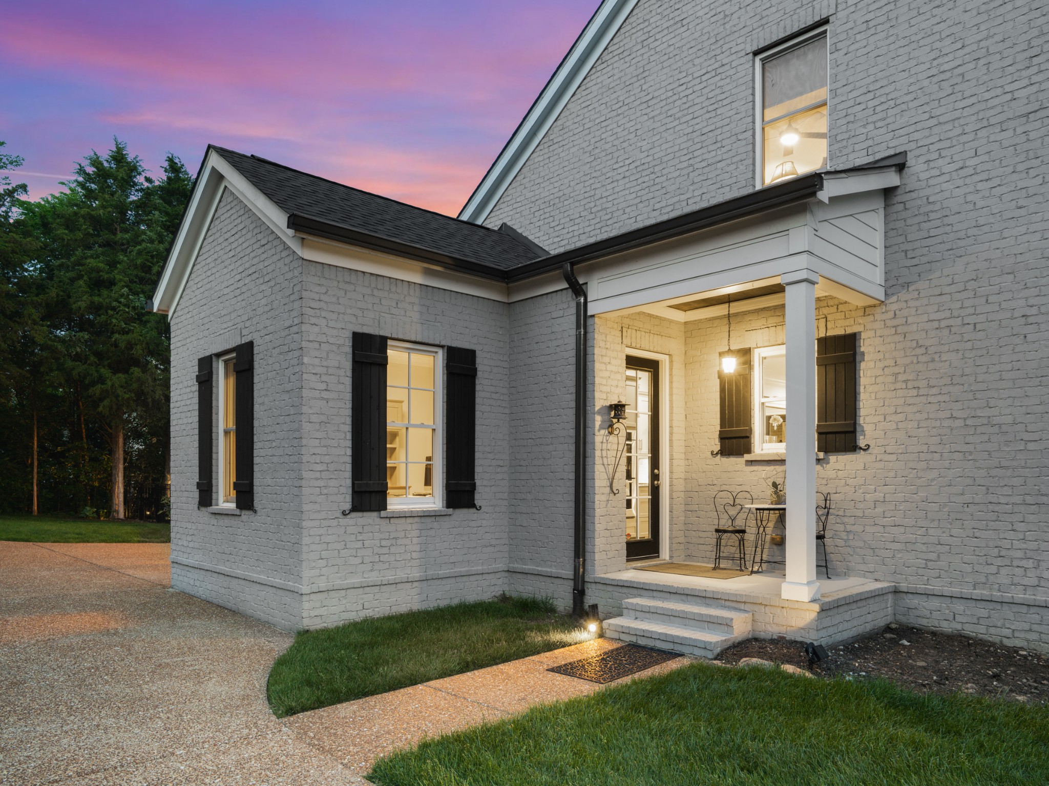 1504 Registry Row