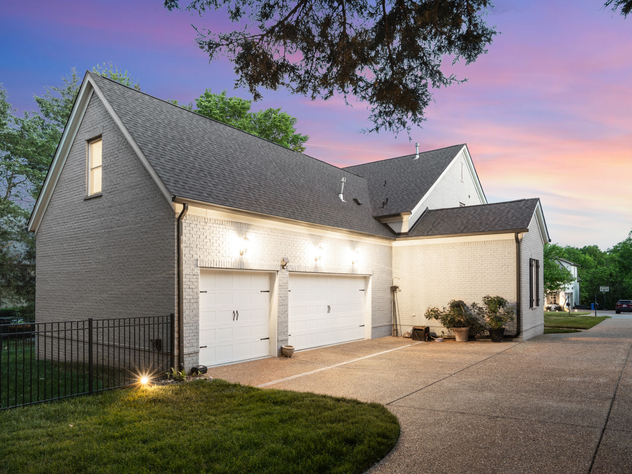 1504 Registry Row