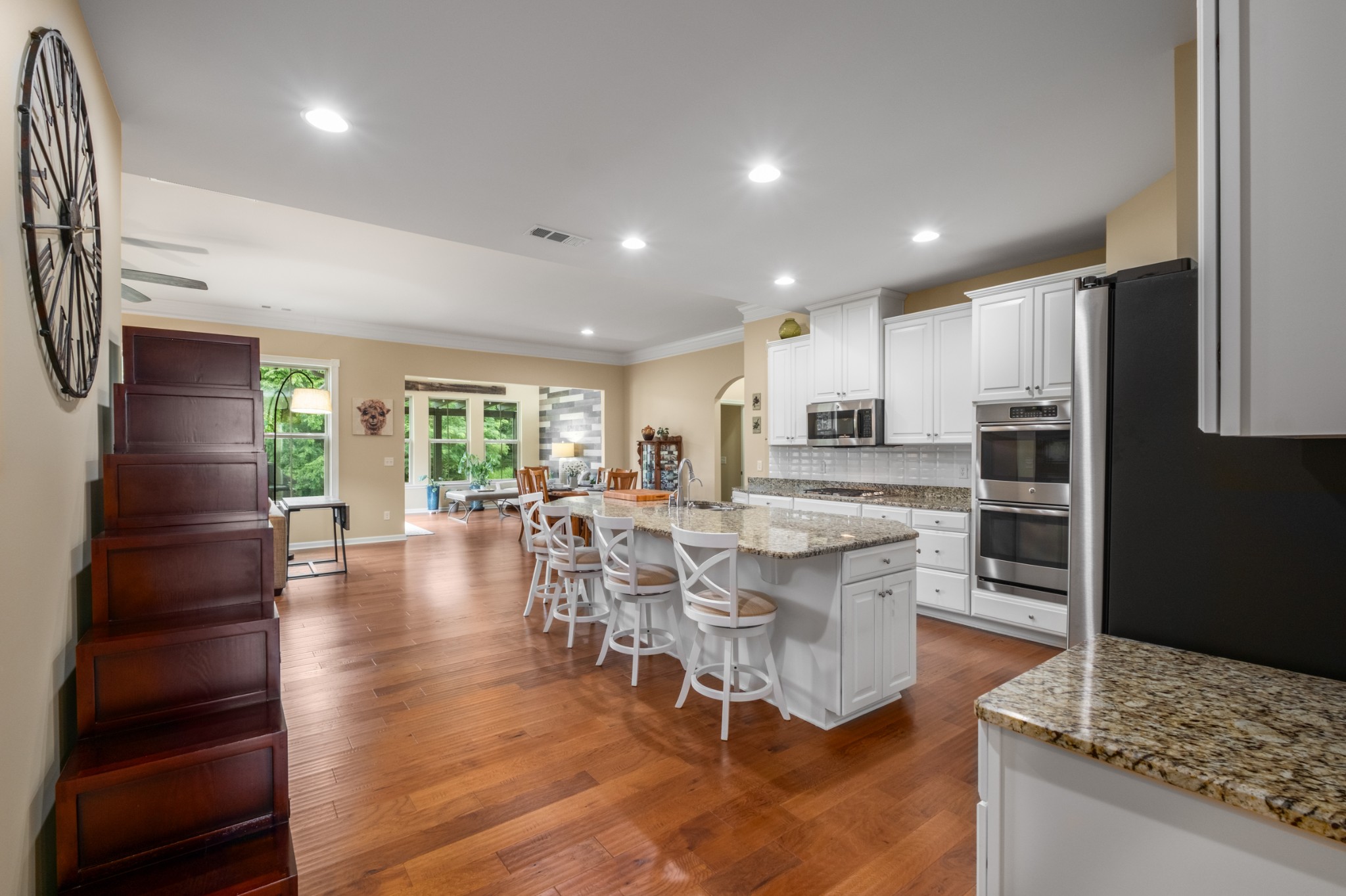 6926 Wellsford Ln