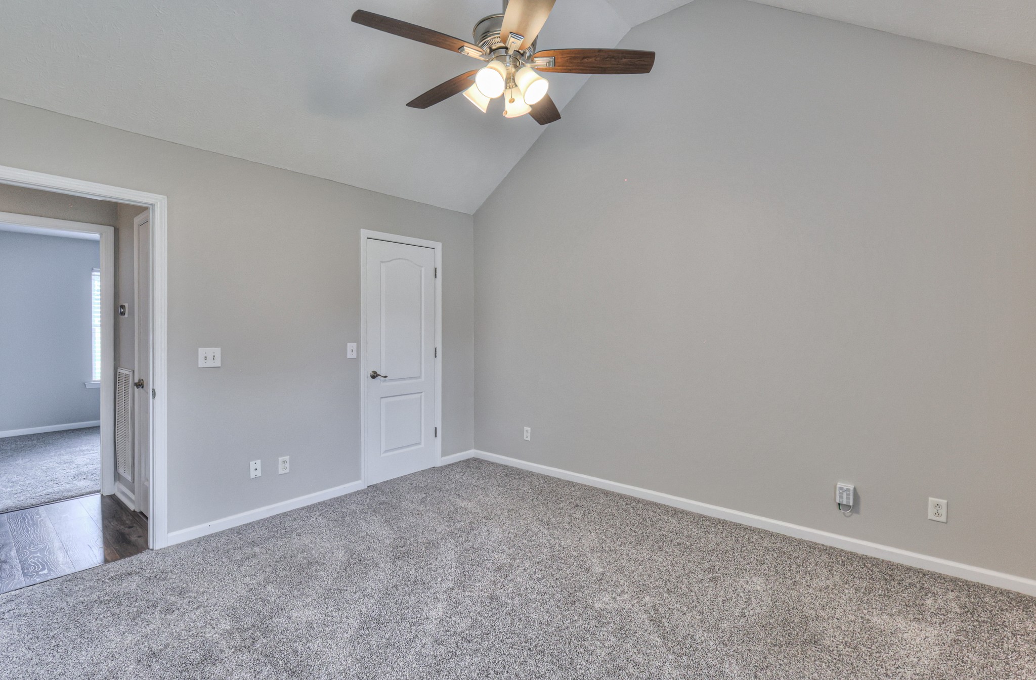 212 Towbridge Dr