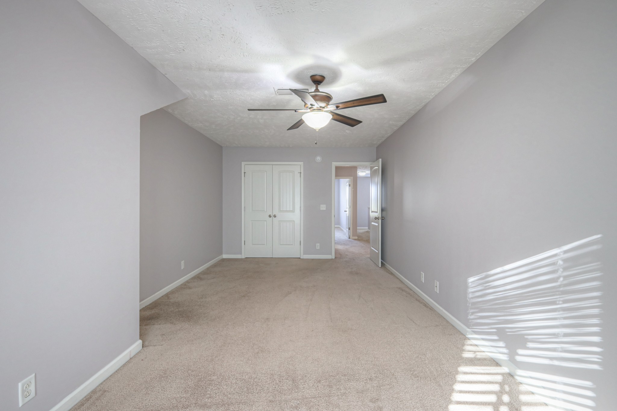 4245 Sunday Silence Way