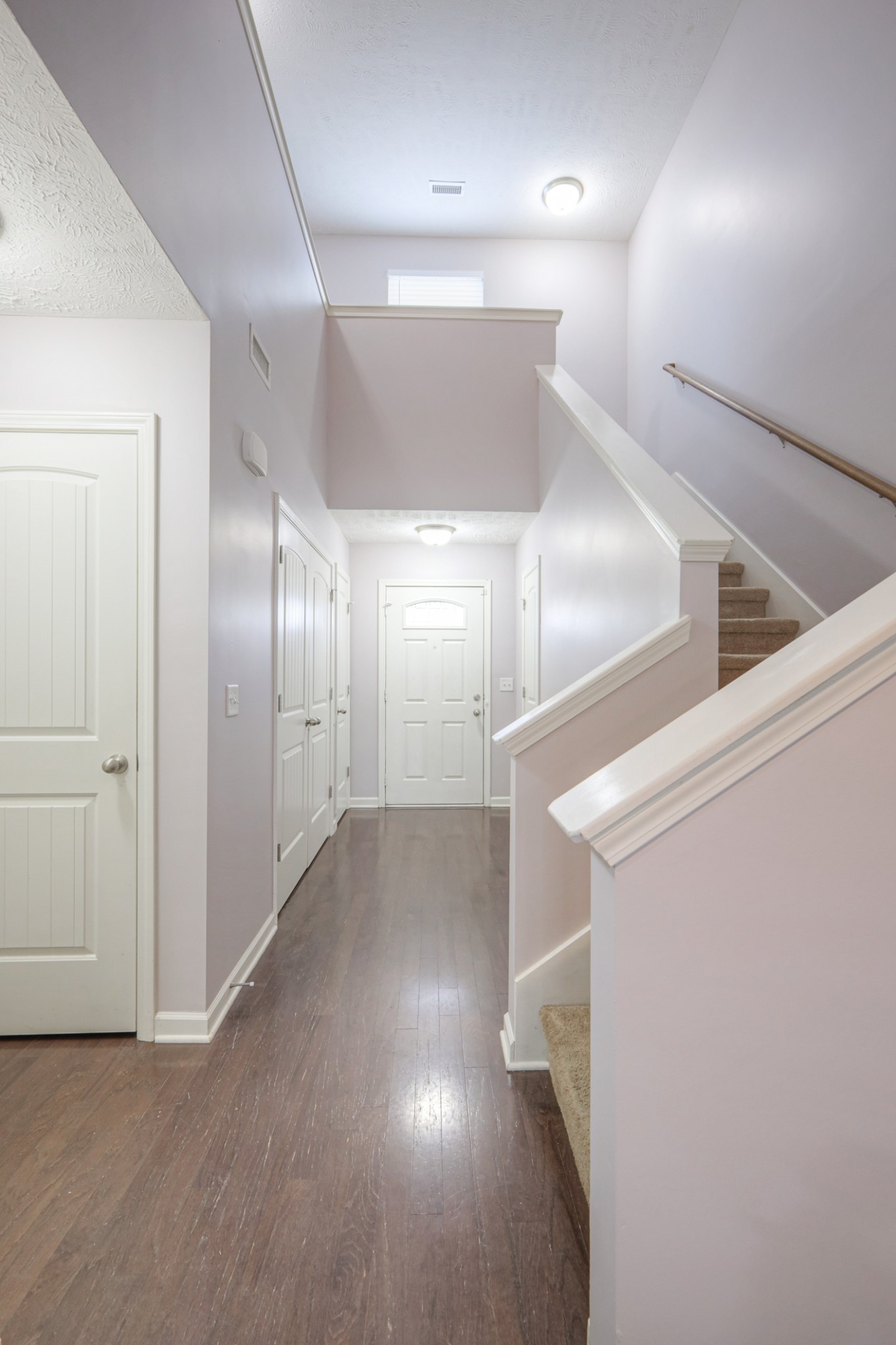 4245 Sunday Silence Way